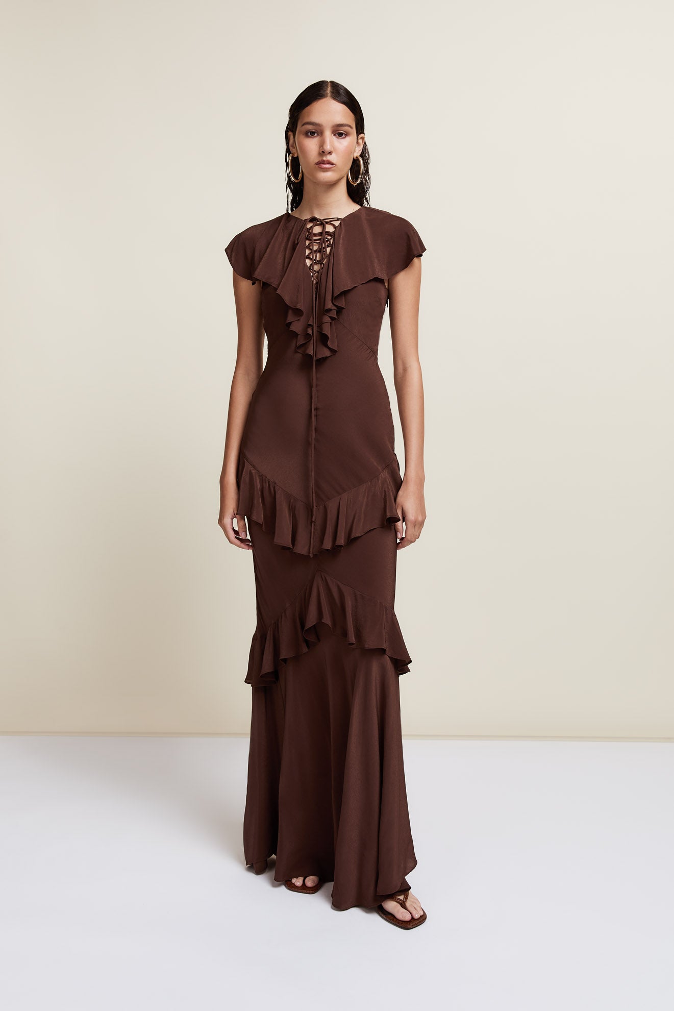 AUTUMN WINTER 24 DE LA VALI OFFICIAL AUTUMN WINTER 24 DE LA VALI OFFICIAL