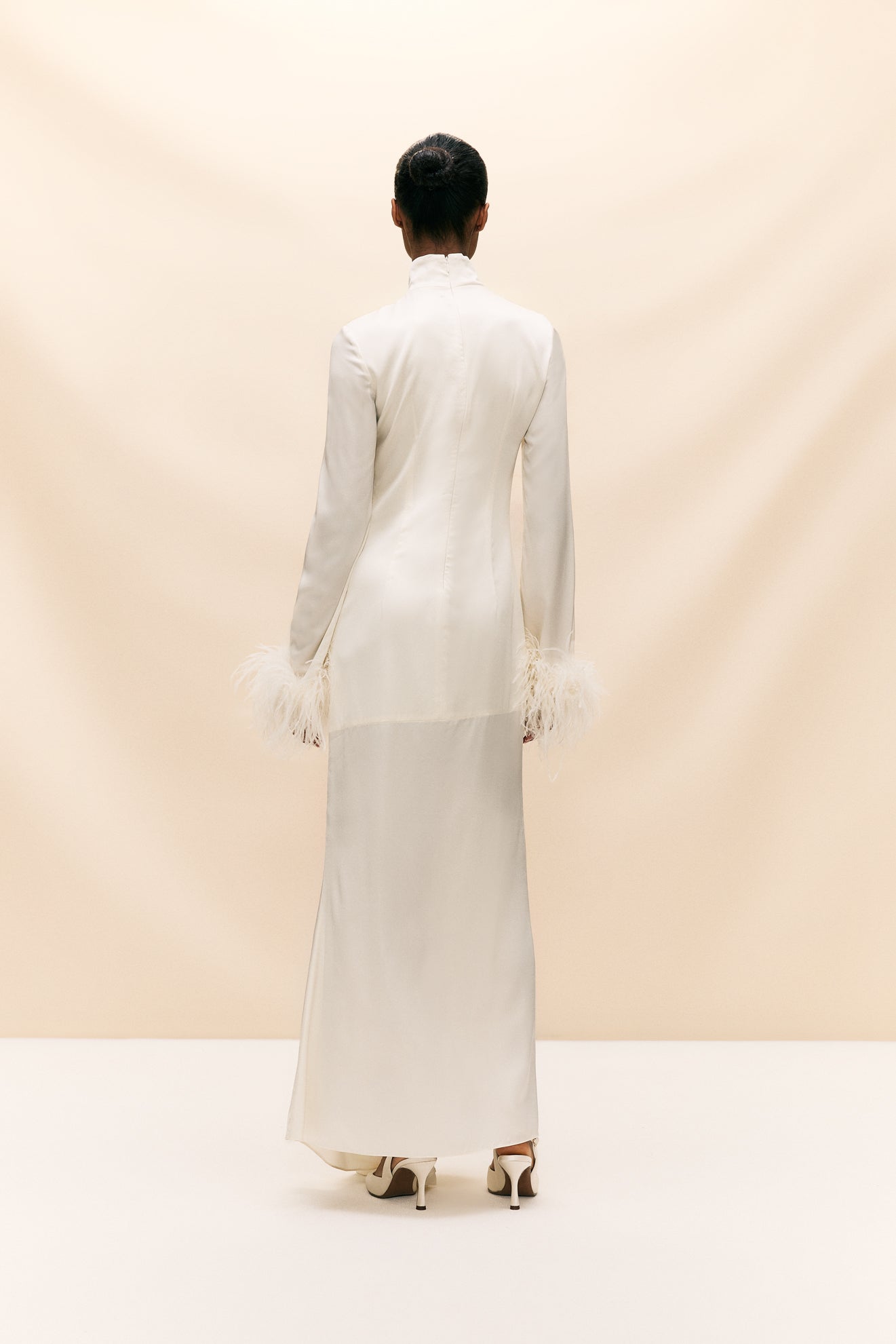 COSMOPOLITAN MAXI DRESS IN IVORY SILK SATIN (MADE TO ORDER) - De La Vali