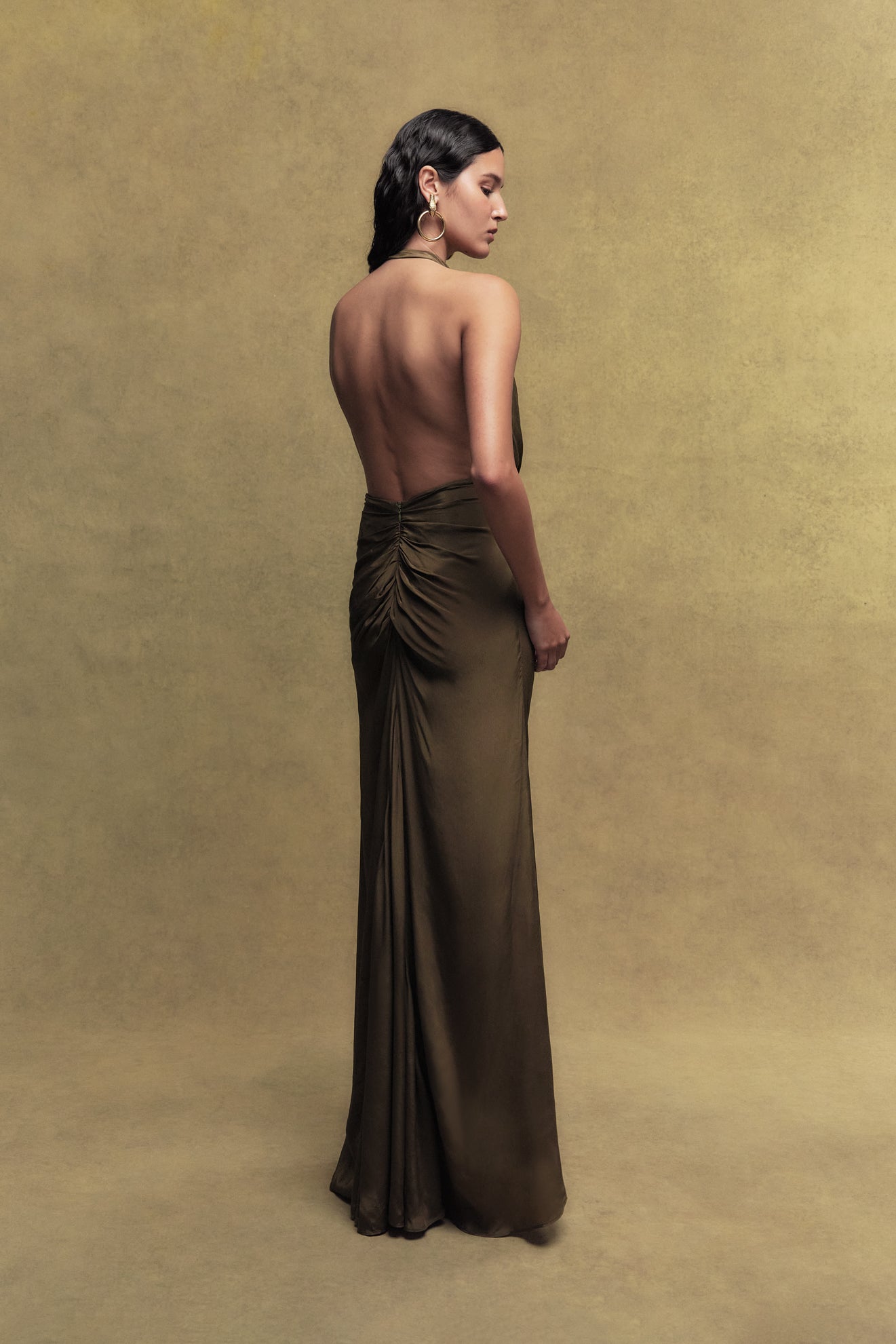 VIOLETTA CREPE DE CHINE MINI DRESS IN OLIVE GREEN - De La Vali