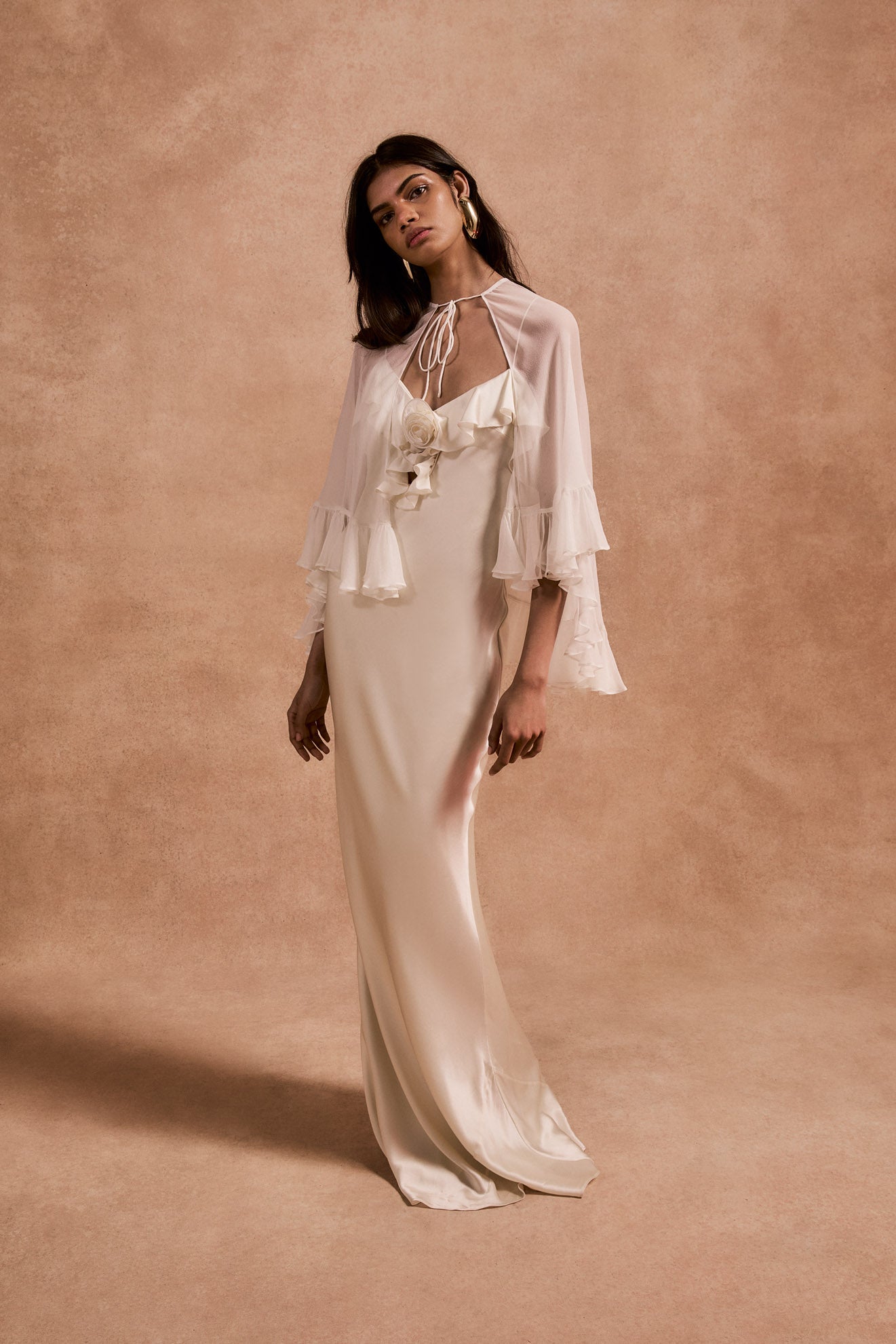 ESPERANZA LONG DRESS IN IVORY SILK SATIN - De La Vali