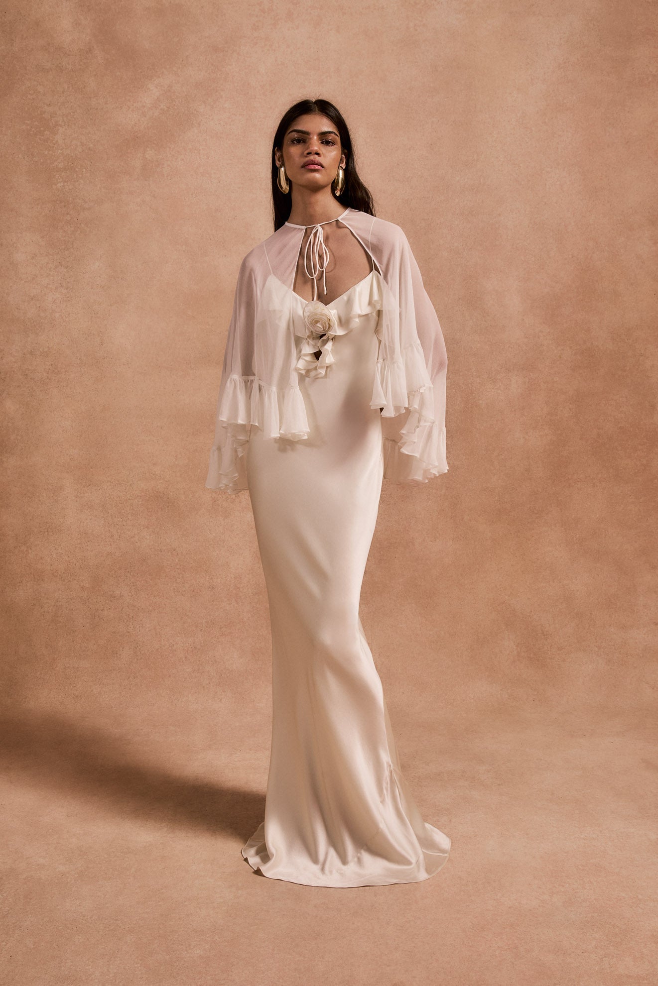 ESPERANZA LONG DRESS IN IVORY SILK SATIN - De La Vali