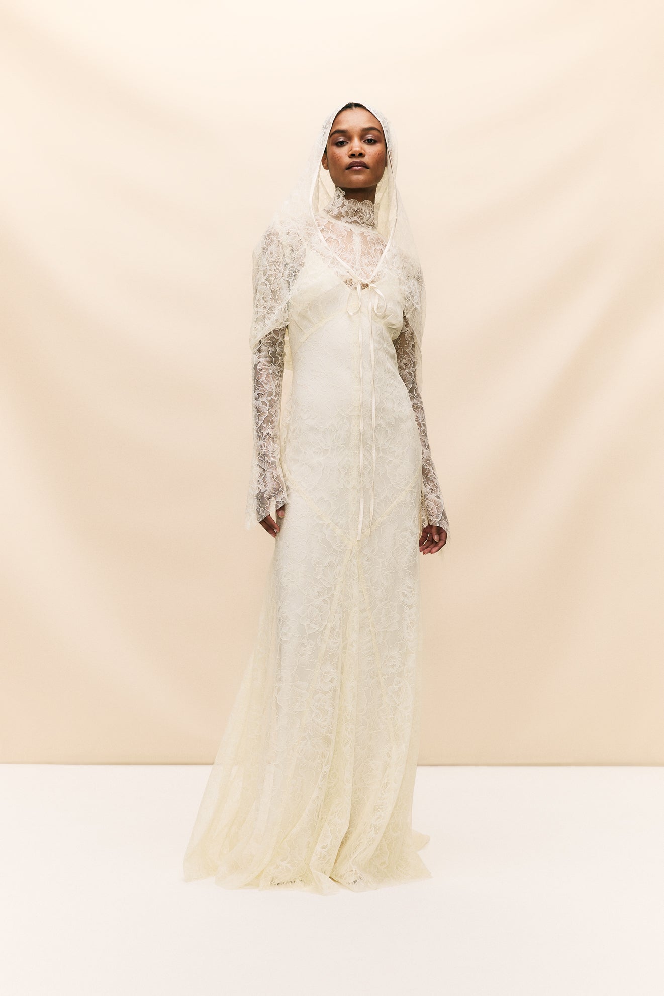 HERMOSA MAXI DRESS IN IVORY LACE - De La Vali