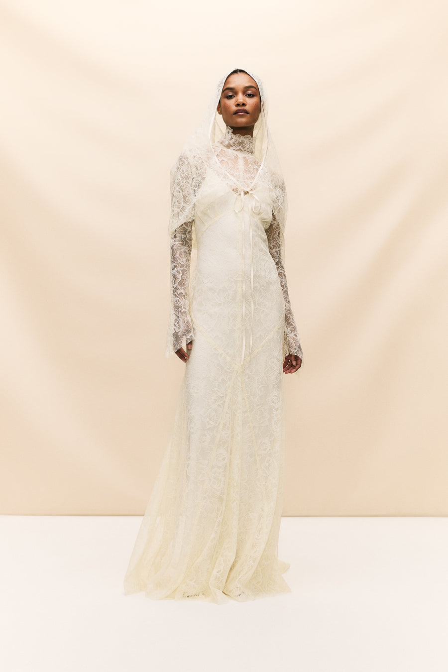 HERMOSA MAXI DRESS IN IVORY LACE DE LA VALI OFFICIAL HERMOSA MAXI DRESS IN IVORY LACE DE LA VALI OFFICIAL