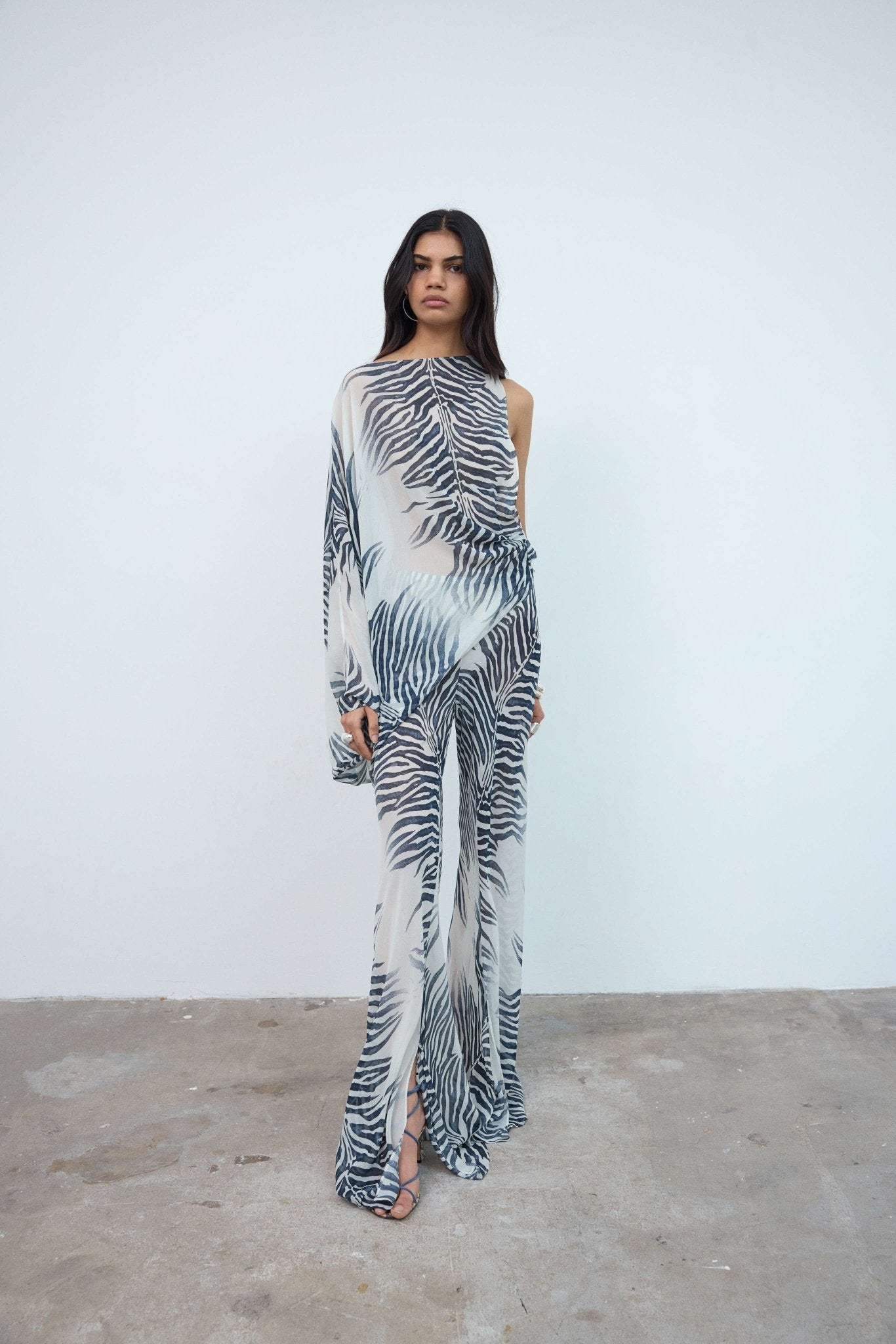 MAHA TOP IN ZEBRA PRINT GEORGETTE - De La Vali