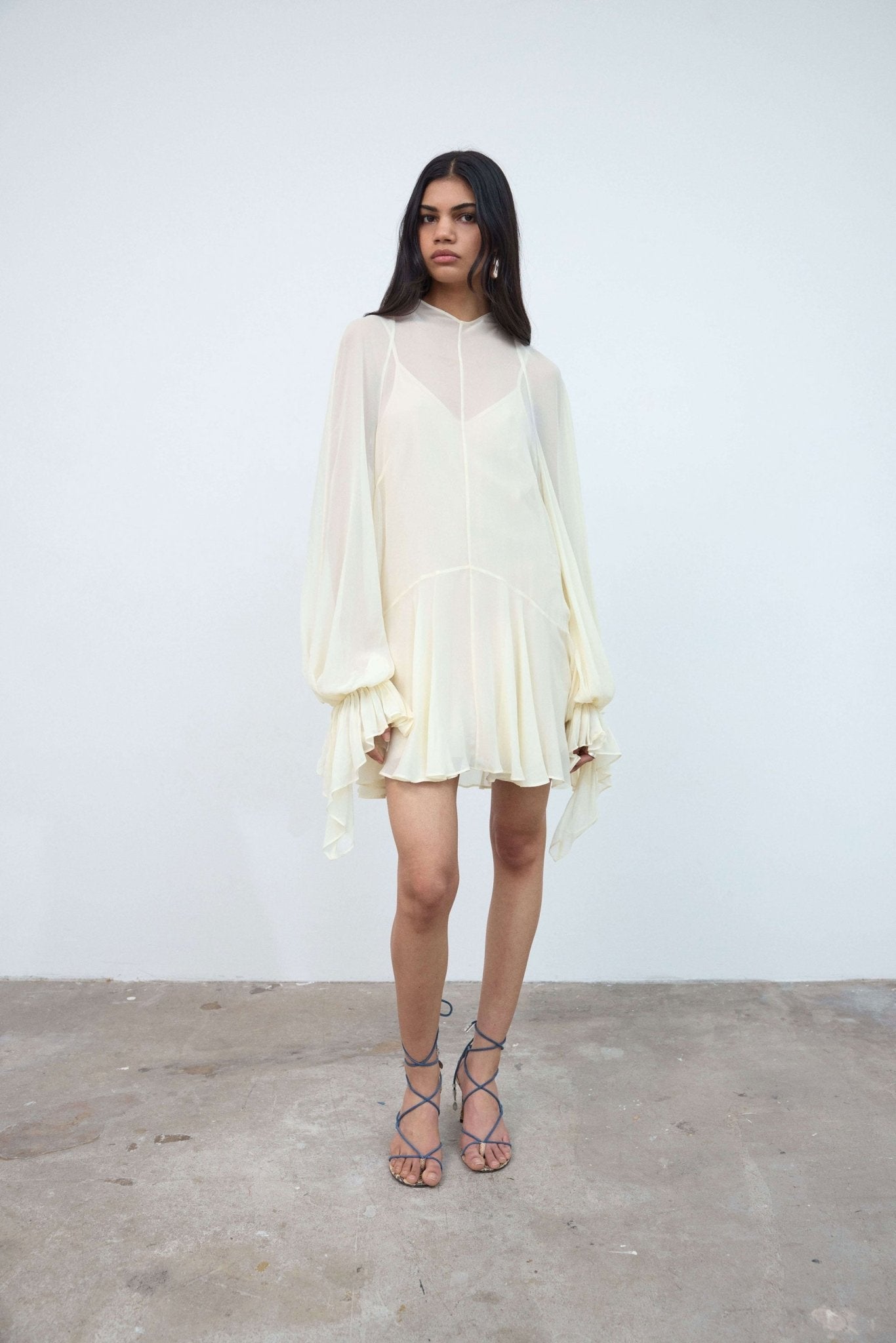 TERRAN MINI DRESS IN IVORY VISCOSE GEORGETTE - De La Vali