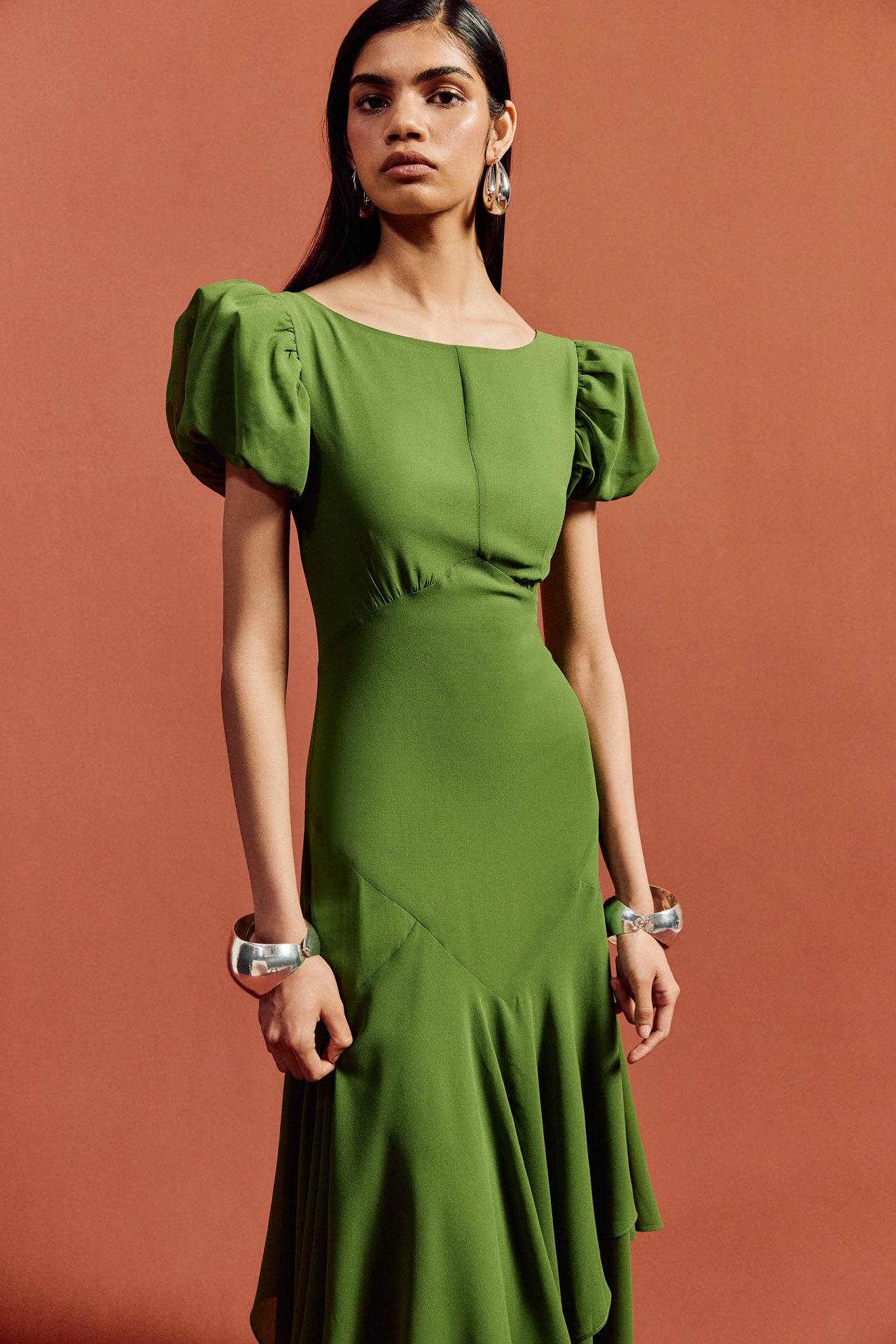 ANETTA MAXI DRESS IN FOREST GREEN CHIFFON - De La Vali