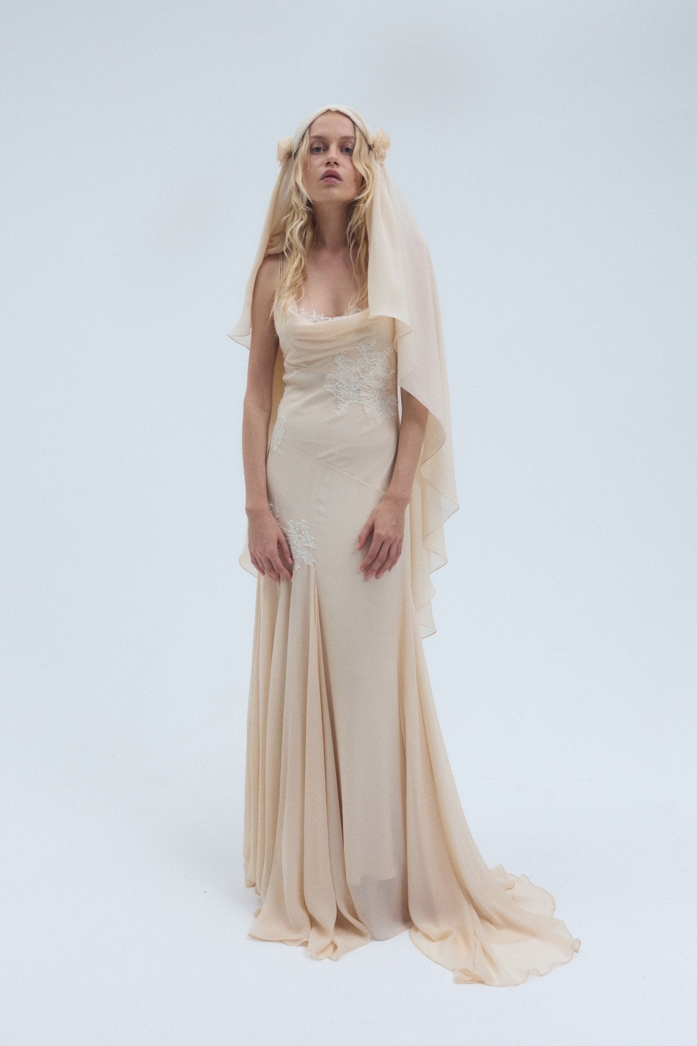 Bridal Dresses | Modern Wedding Dresses | De La Vali DE LA VALI OFFICIAL Bridal Dresses | Modern Wedding Dresses | De La Vali DE LA VALI OFFICIAL