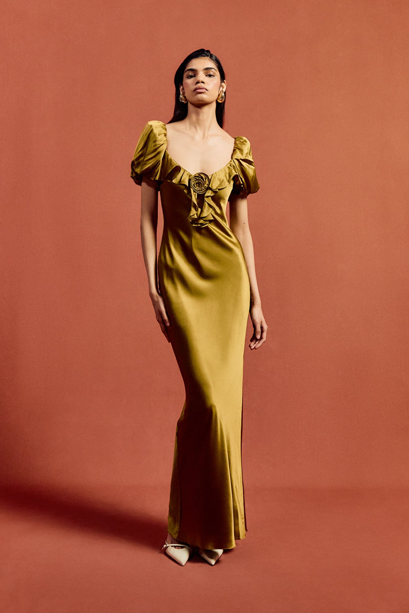 EDEN MAXI DRESS IN FENNEL SILK SATIN - De La Vali