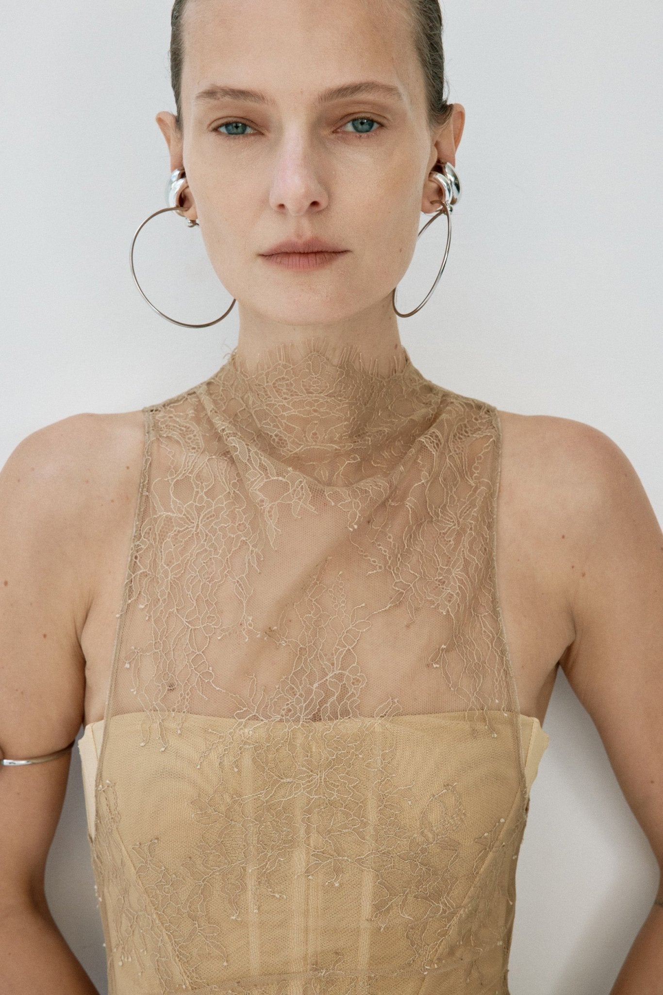 APATITE MINI DRESS IN TRUFFLE BROWN FINE LACE