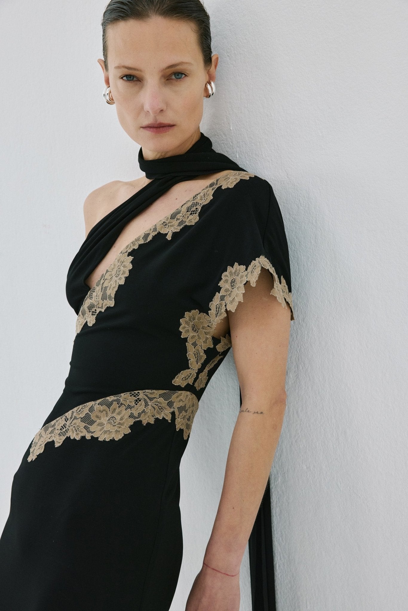 FENELLA MIDI DRESS IN BLACK SPANDEX