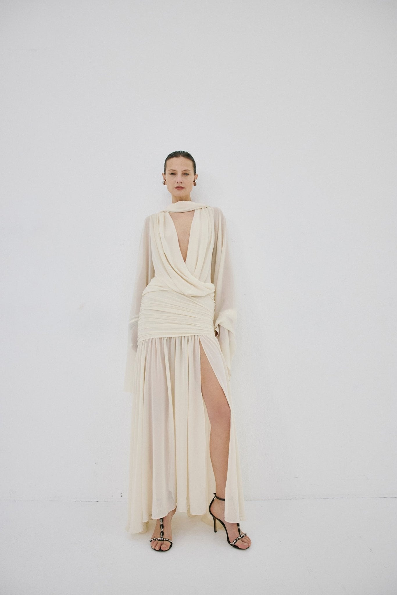 AURELION MAXI DRESS IN WARM IVORY CHIFFON