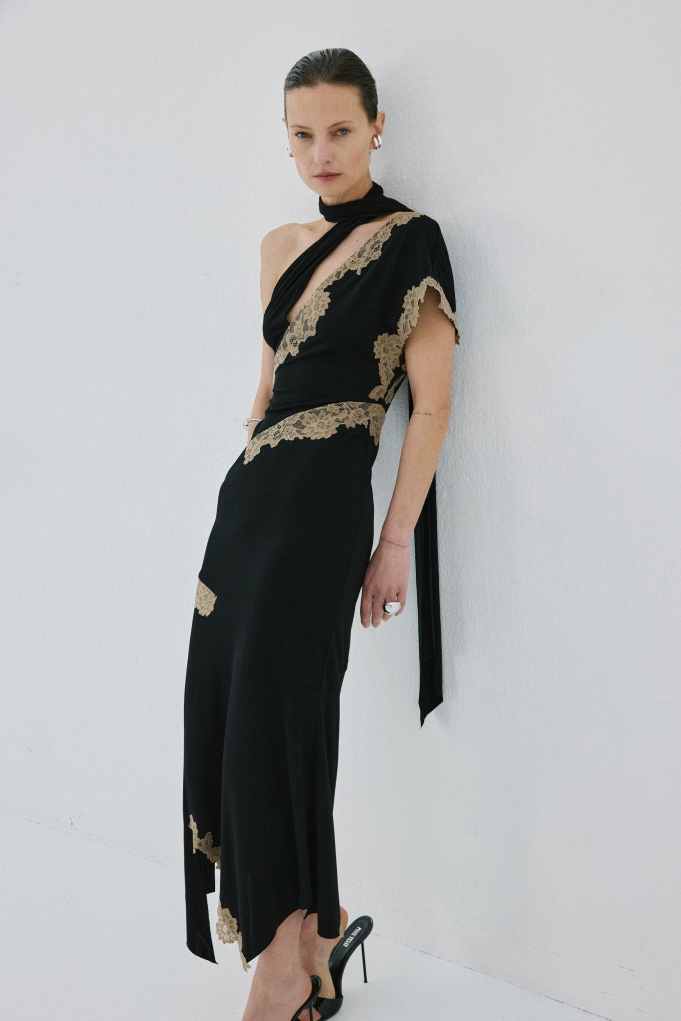 FENELLA MIDI DRESS IN BLACK SPANDEX
