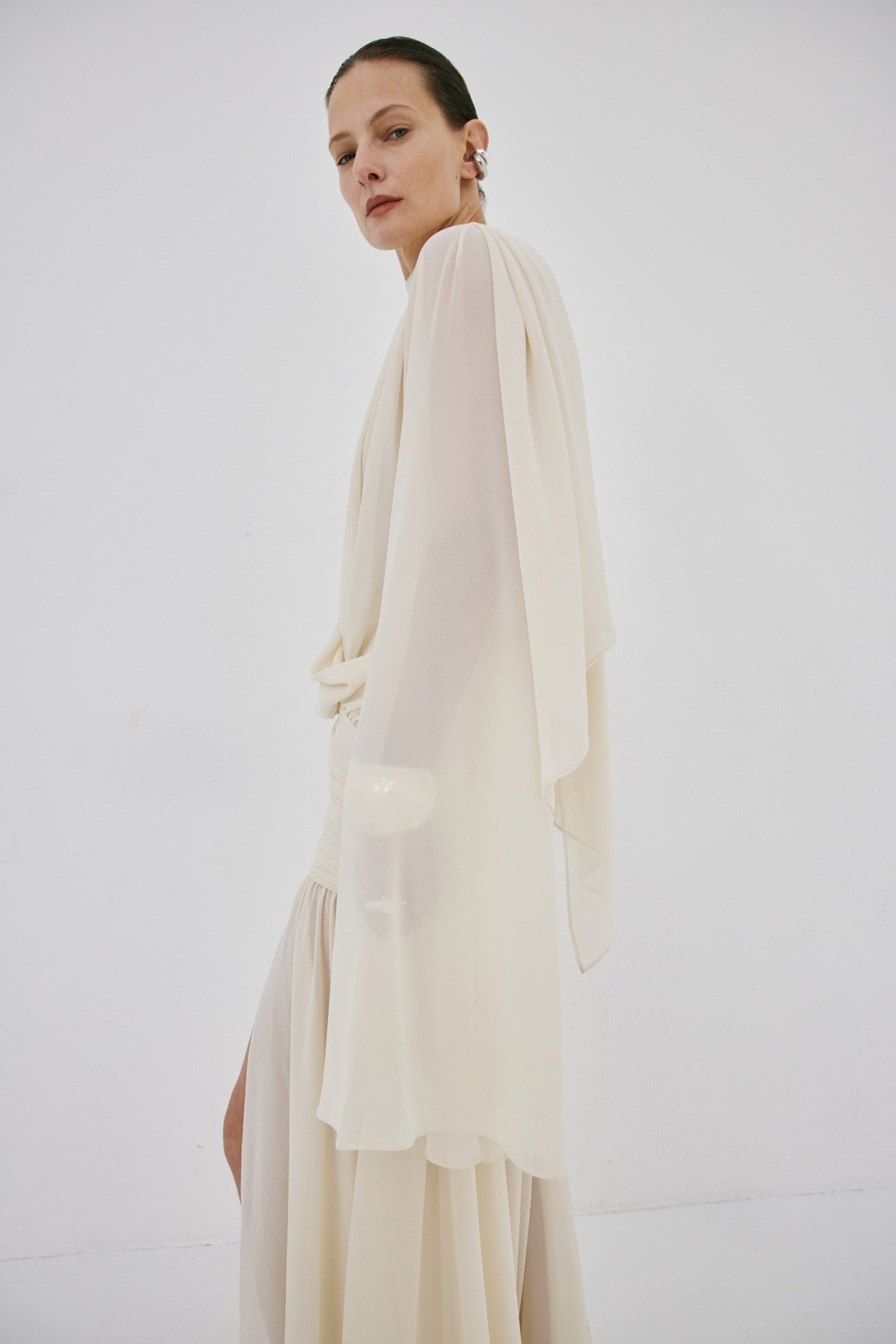 AURELION MAXI DRESS IN WARM IVORY CHIFFON