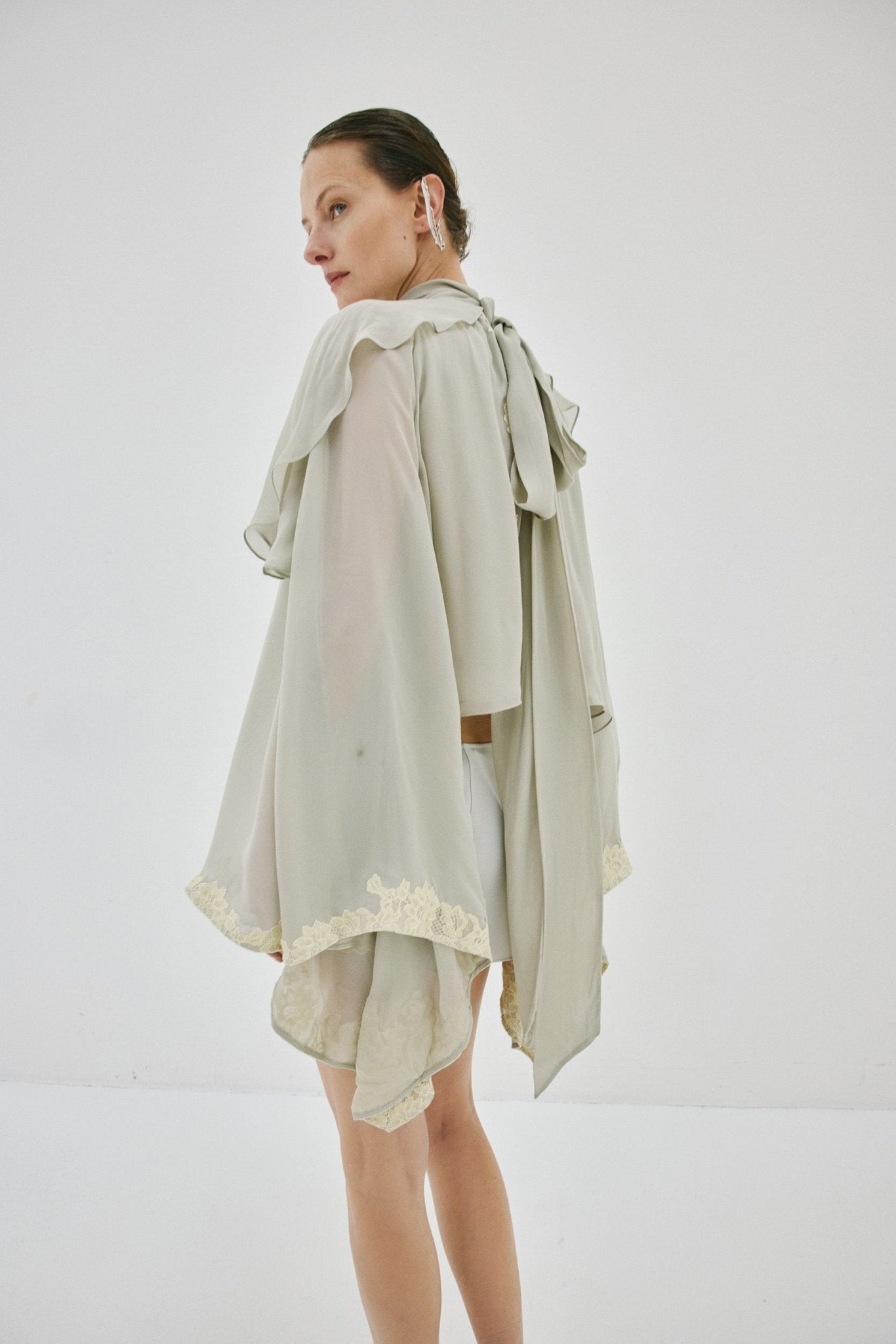 ALITHA TOP IN STONE BEIGE AND SOFT YELLOW