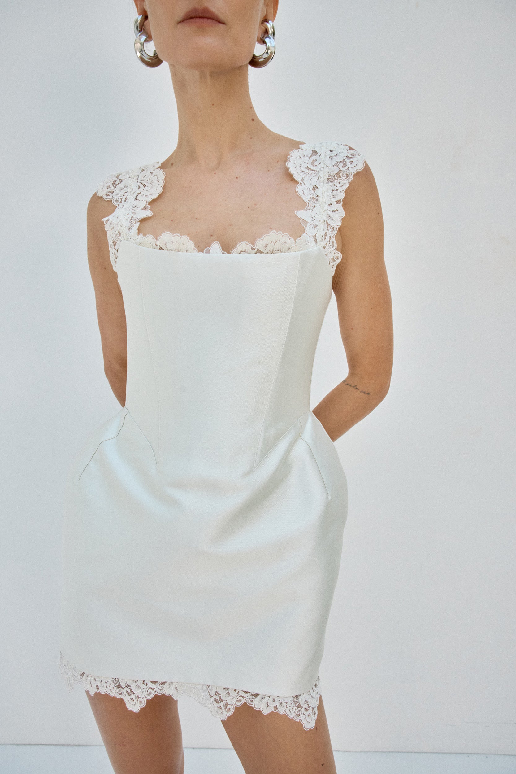 MORTA MINI DRESS IN IVORY TWILL - De La Vali