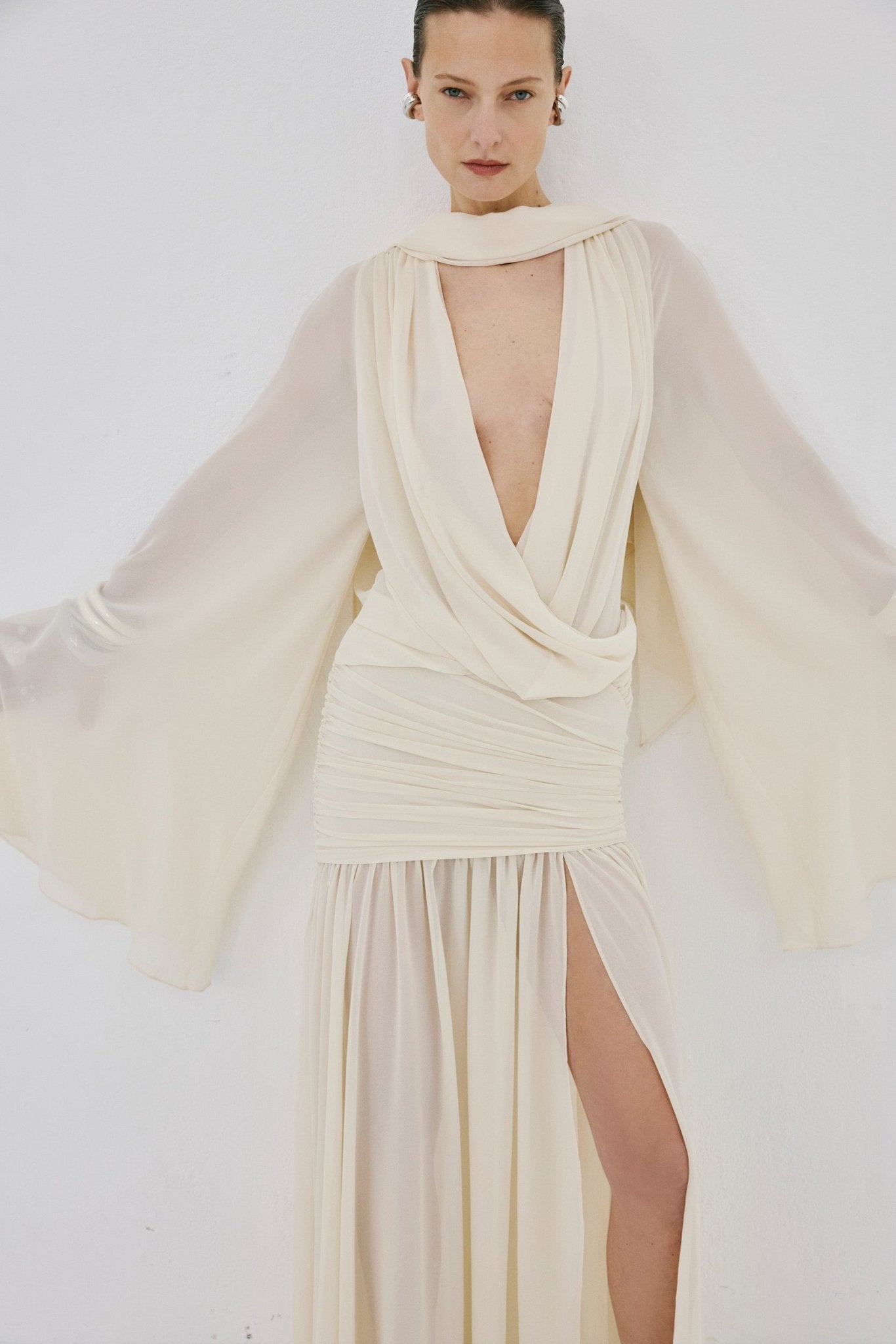 AURELION MAXI DRESS IN WARM IVORY CHIFFON
