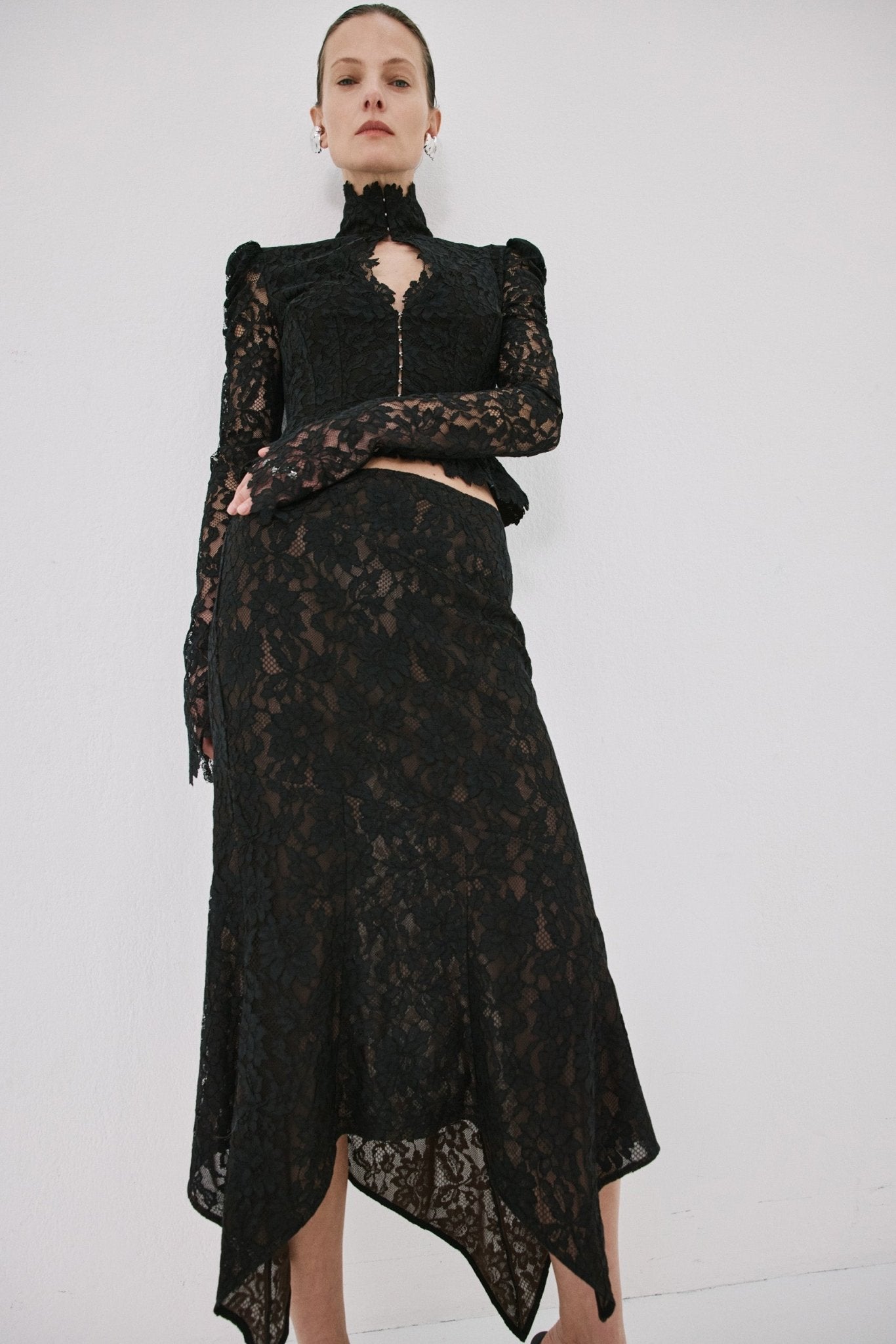VITALIS TOP IN BLACK LACE