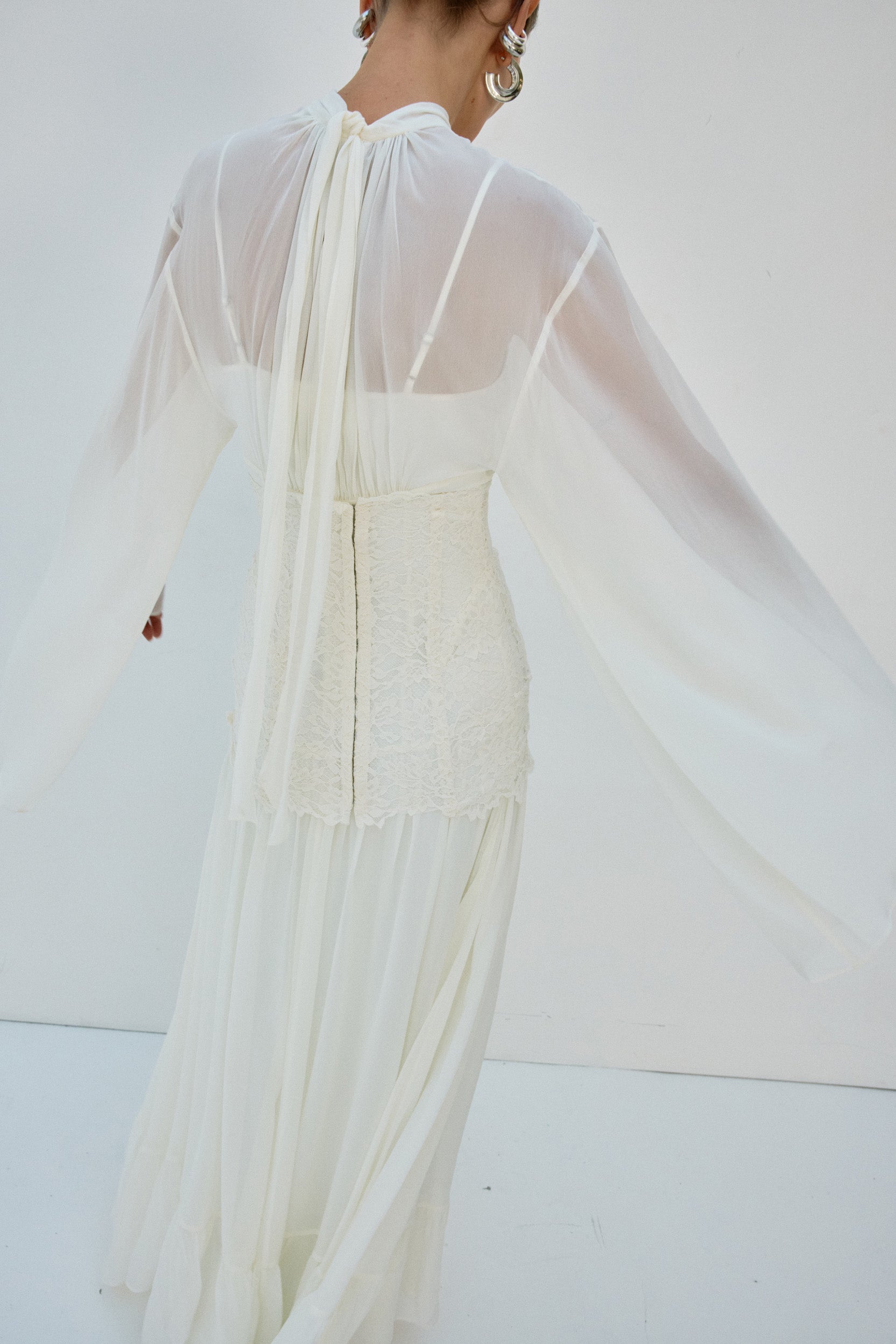 WILLOW MAXI DRESS IN IVORY - De La Vali