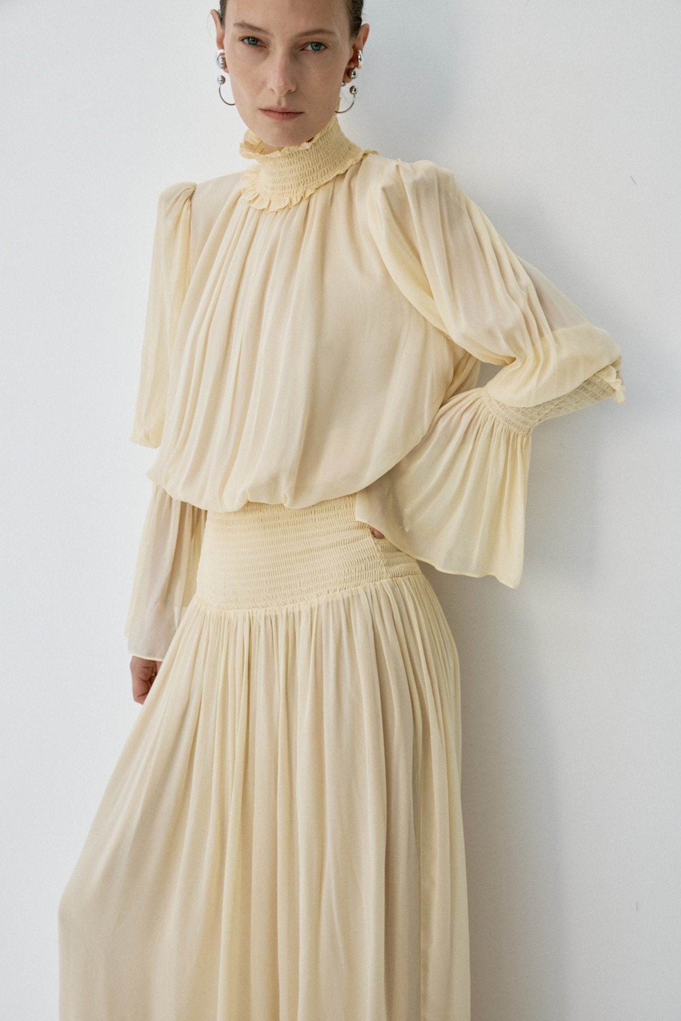 SANATIO MAXI DRESS IN SOFT YELLOW - De La Vali