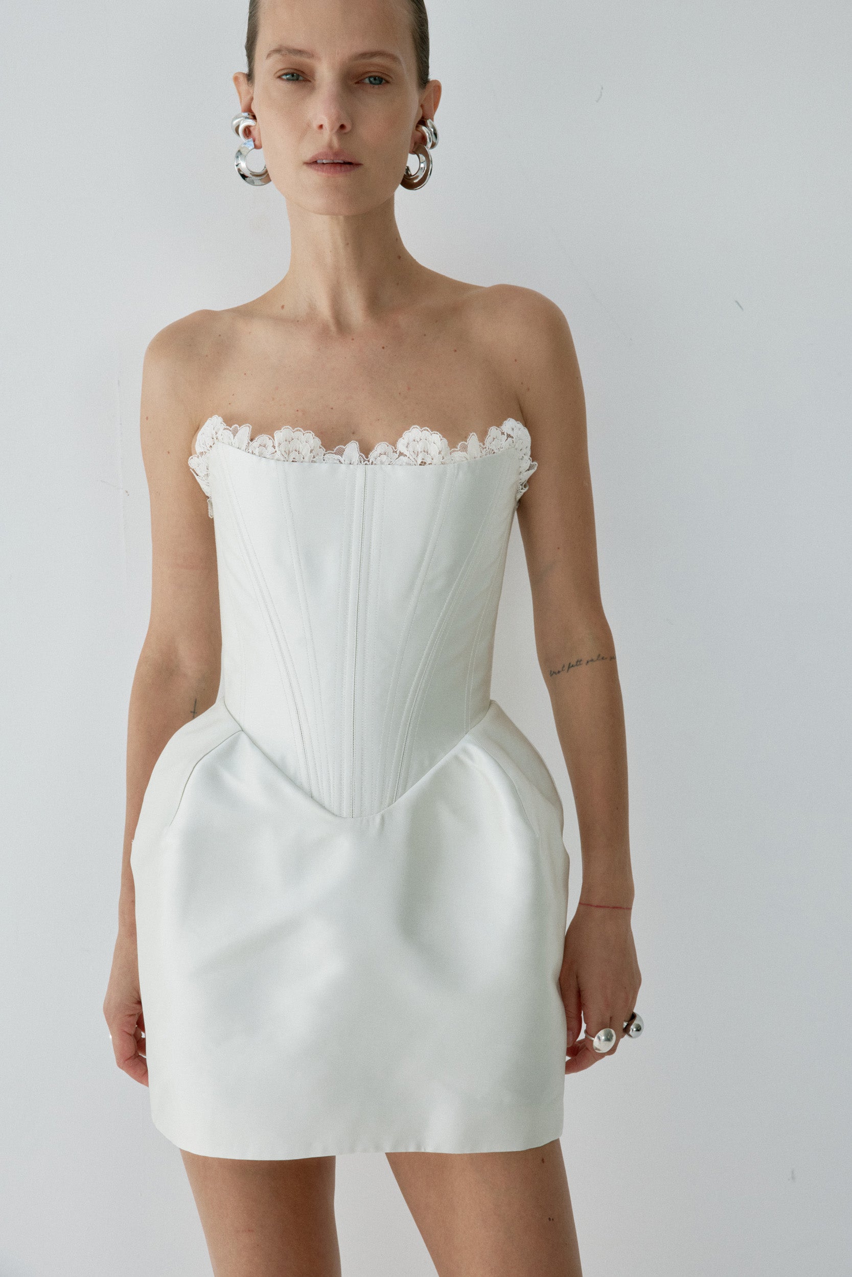 NOCTURNE MINI DRESS IN IVORY TWILL - De La Vali
