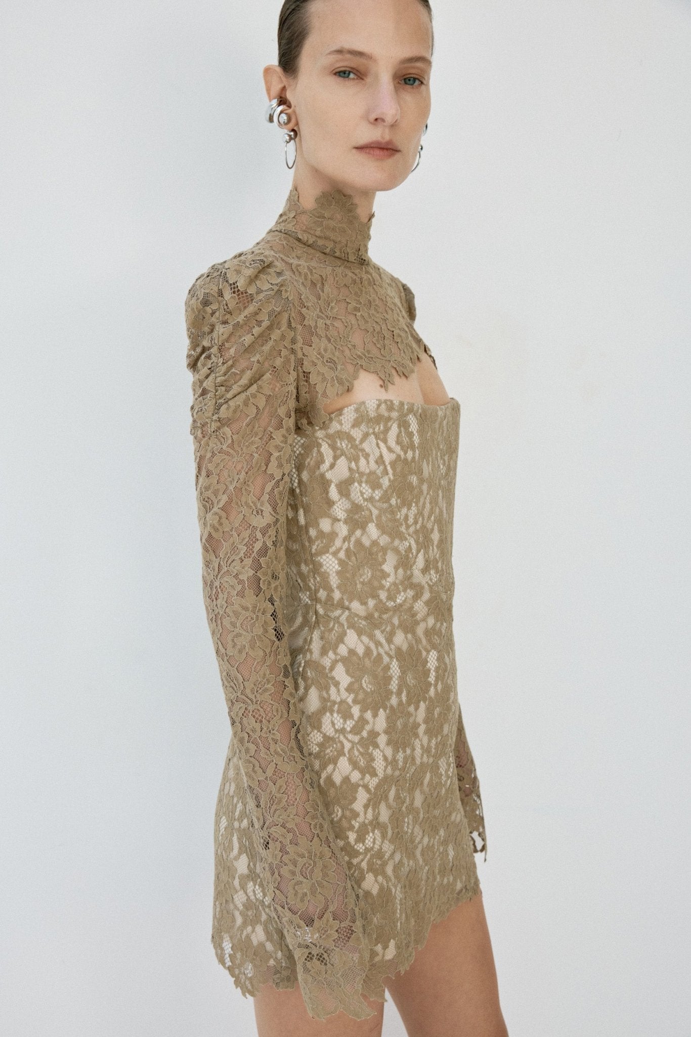 VIRESCO MINI DRESS IN TRUFFLE BROWN LACE - De La Vali
