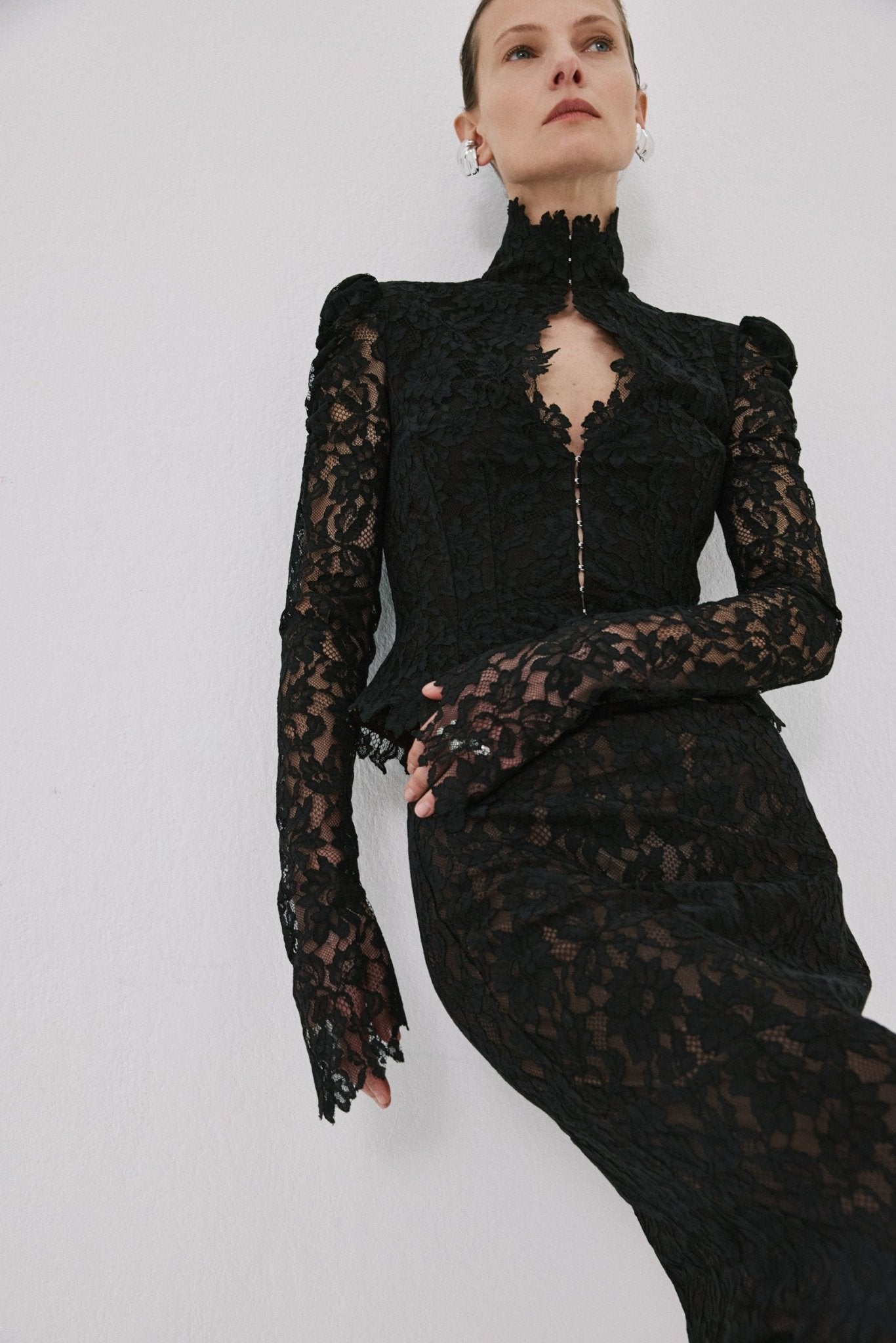 VITALIS TOP IN BLACK LACE