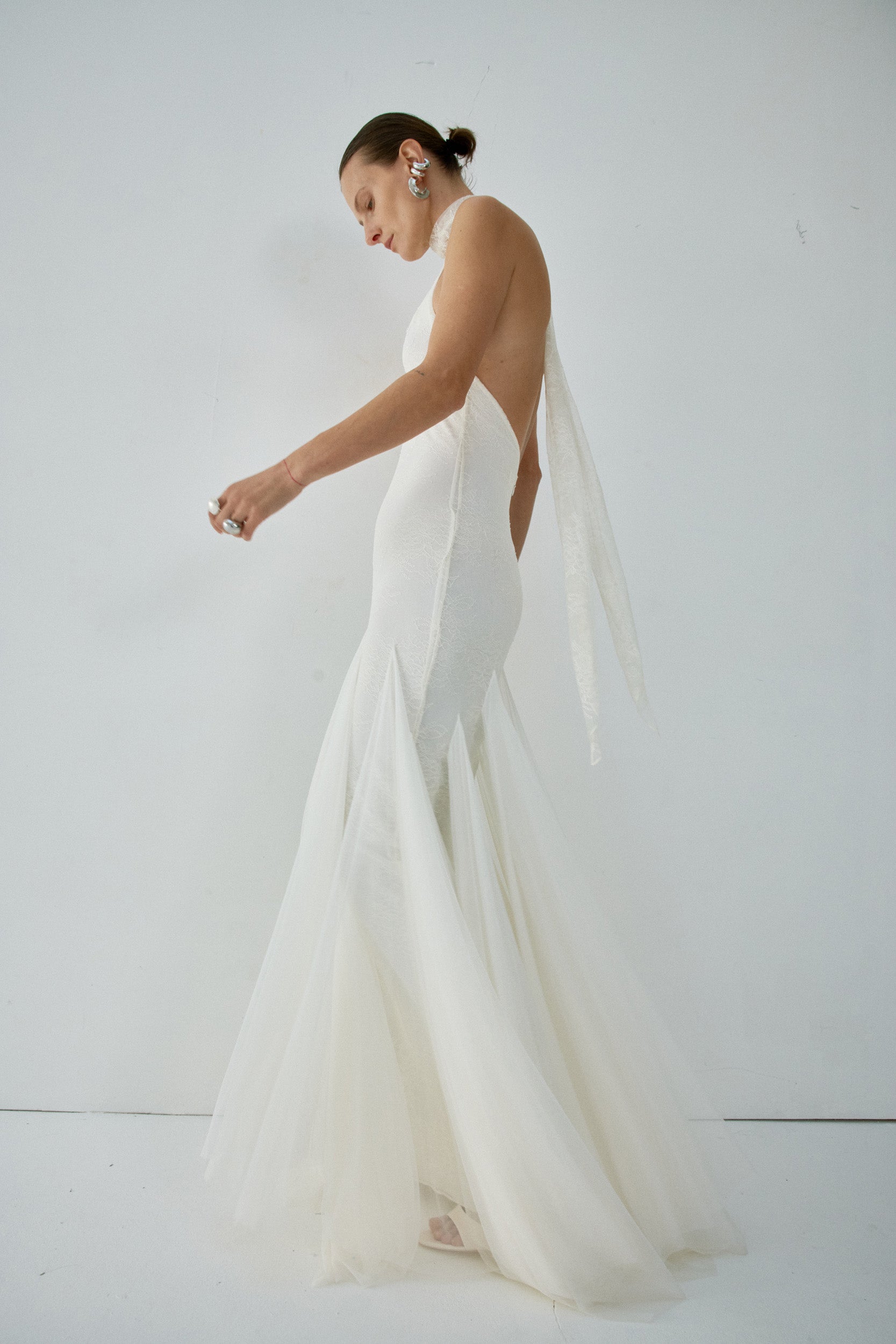 ELOWEN MAXI DRESS IN IVORY FINE LACE - De La Vali