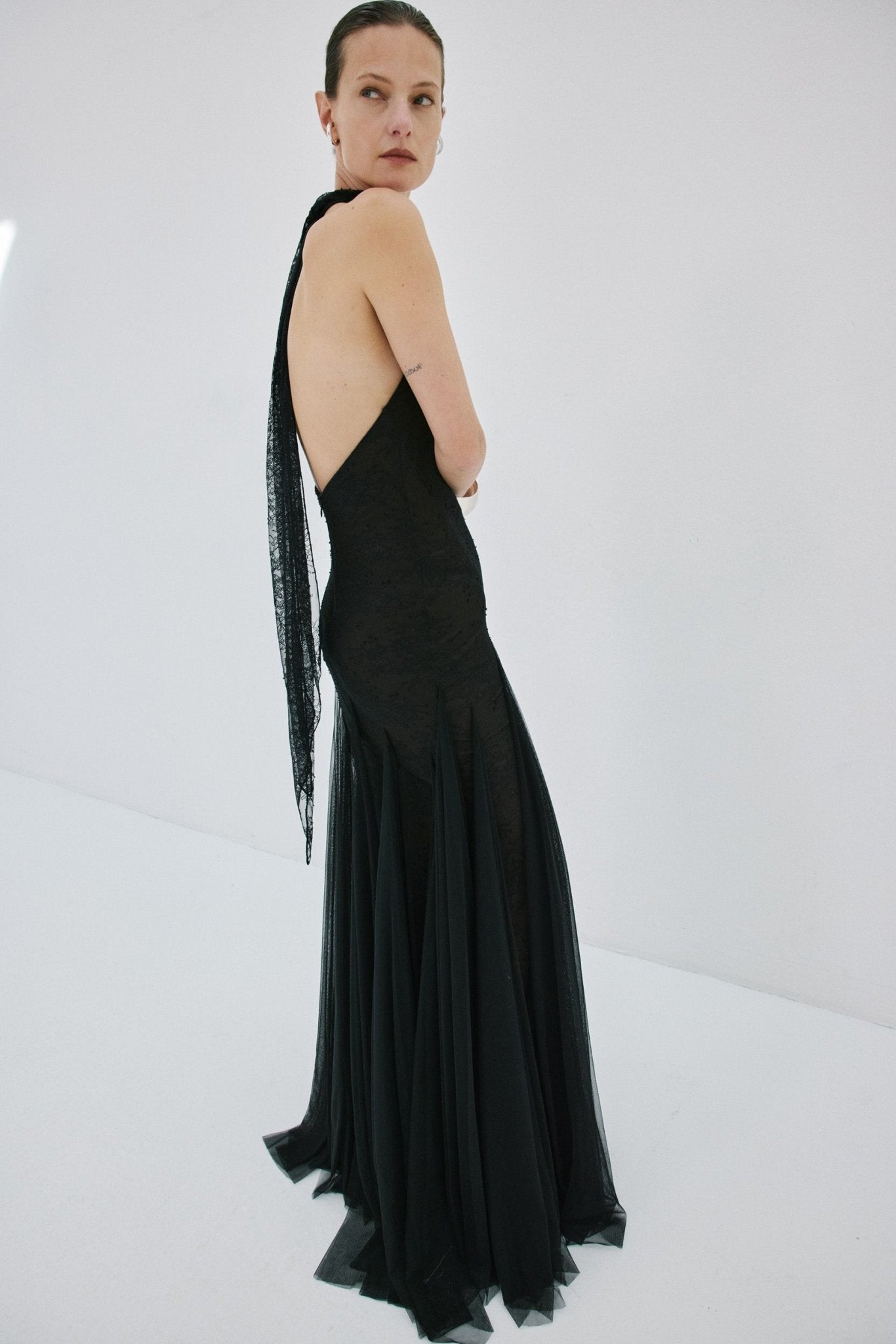 ELOWEN MAXI DRESS IN BLACK FINE LACE