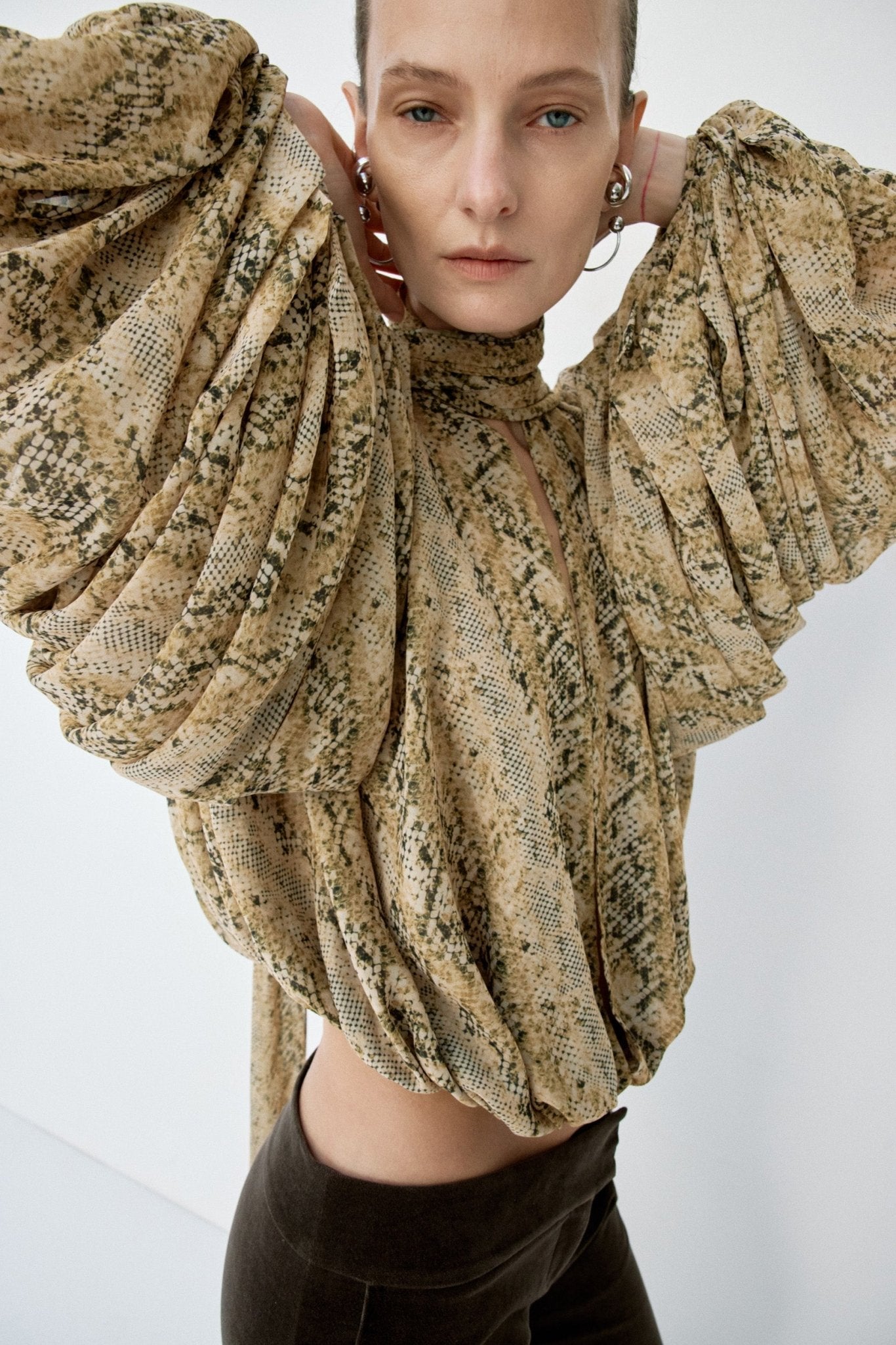 SOLANA TOP IN SERPIENTE YELLOW CHIFFON