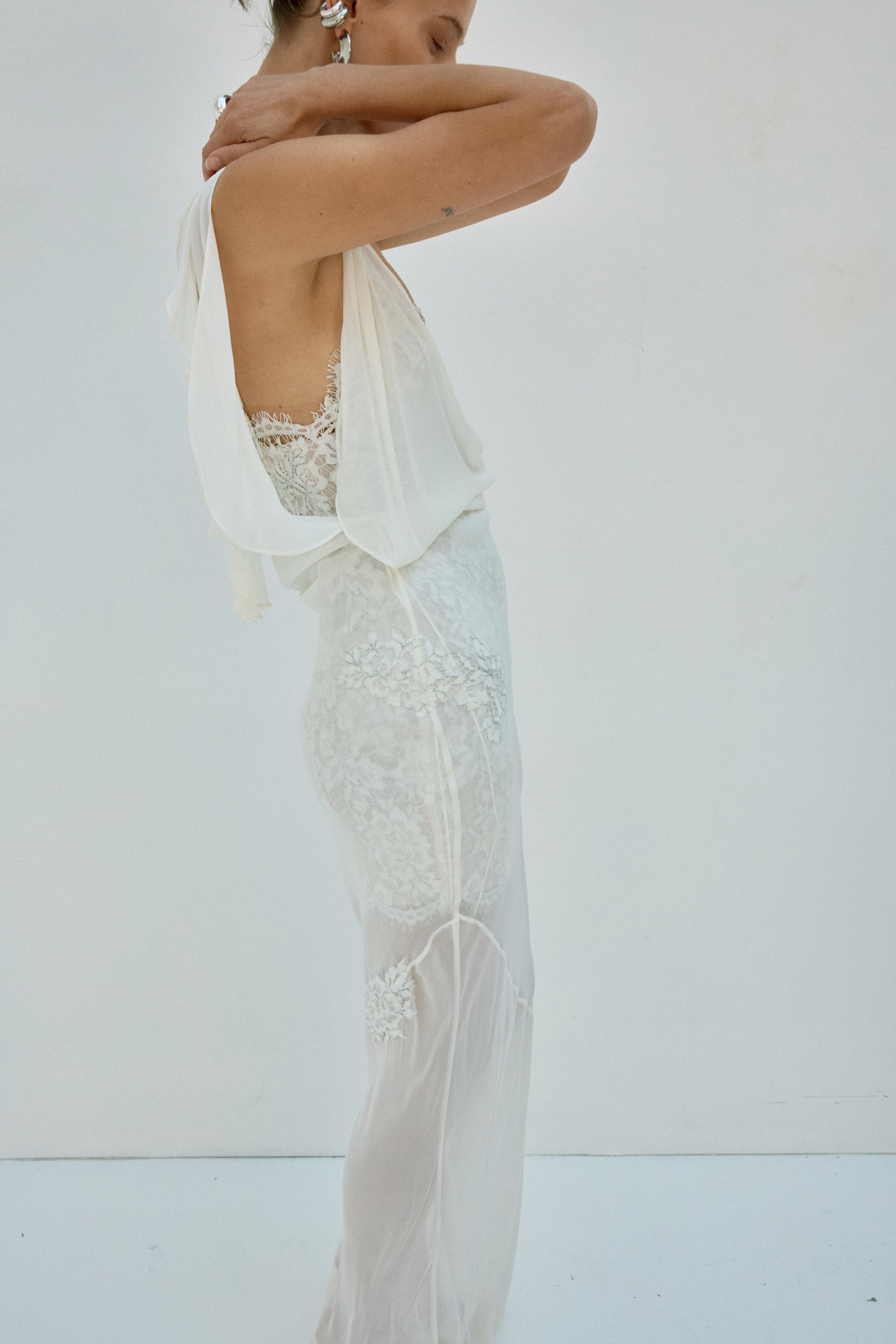 EMERALD MAXI DRESS IN IVORY LACE