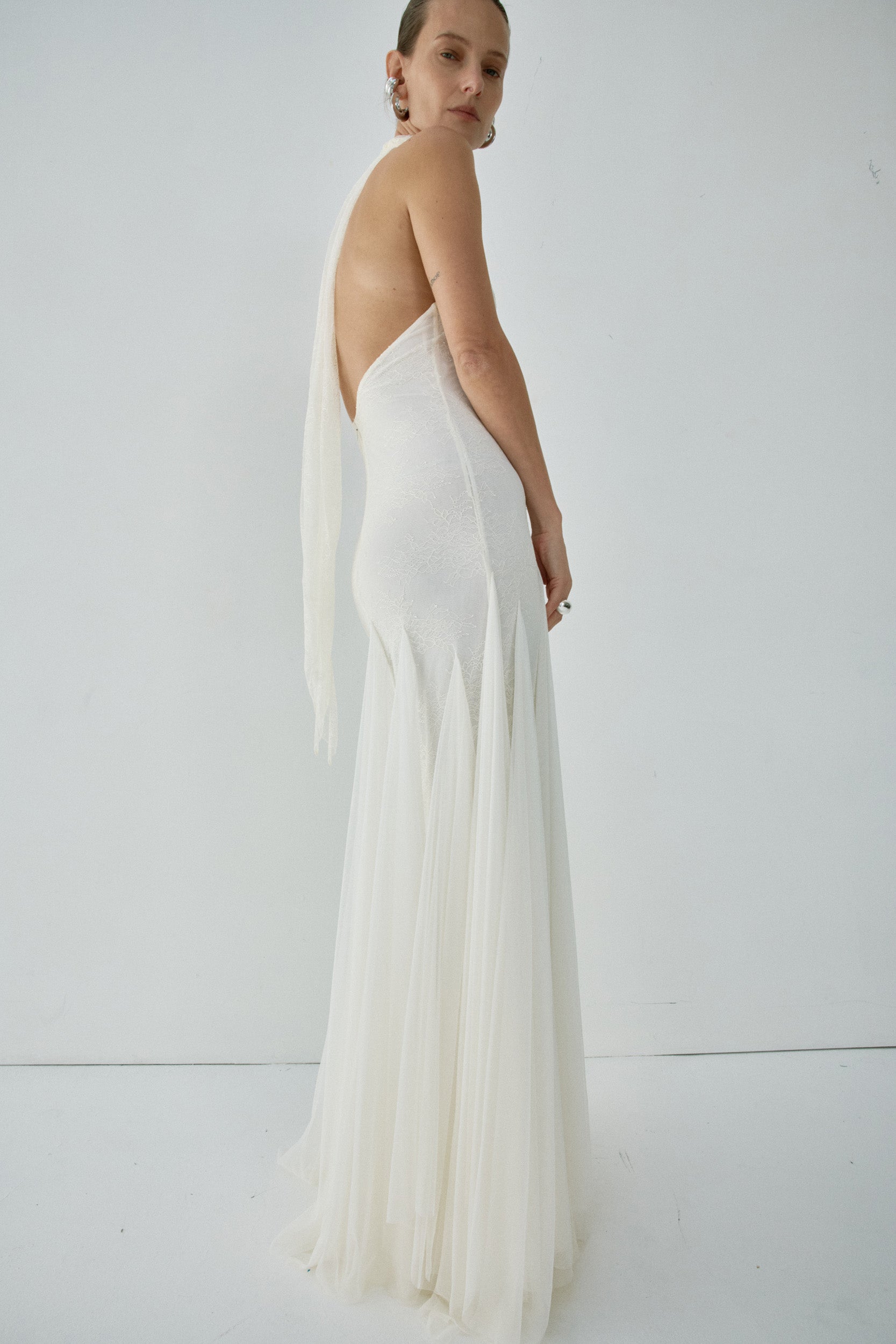 ELOWEN MAXI DRESS IN IVORY FINE LACE - De La Vali