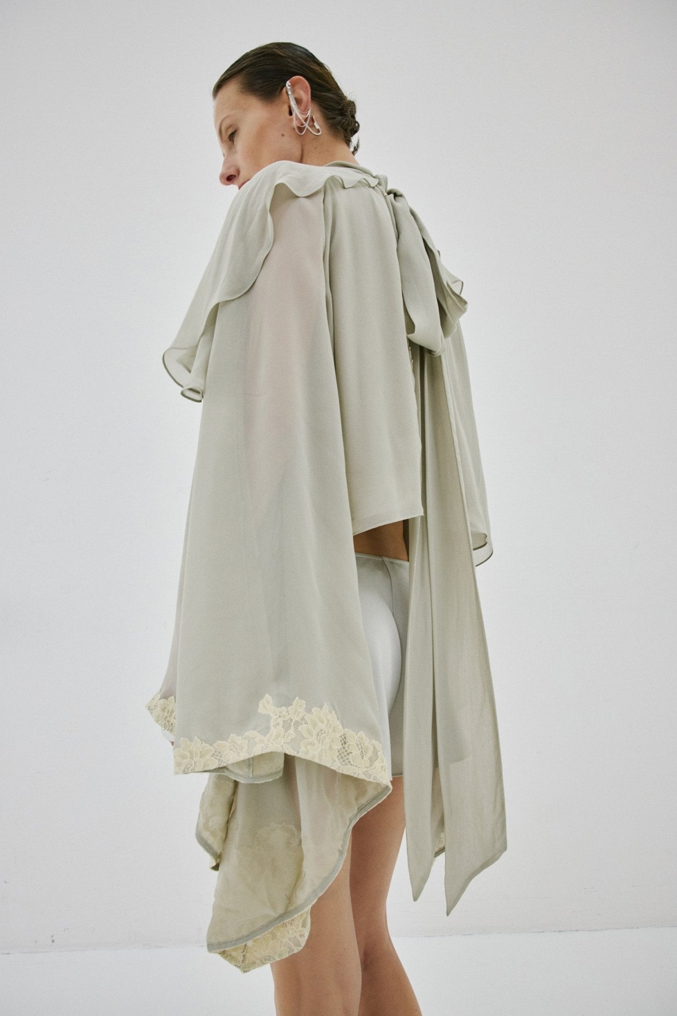 ALITHA TOP IN STONE BEIGE AND SOFT YELLOW