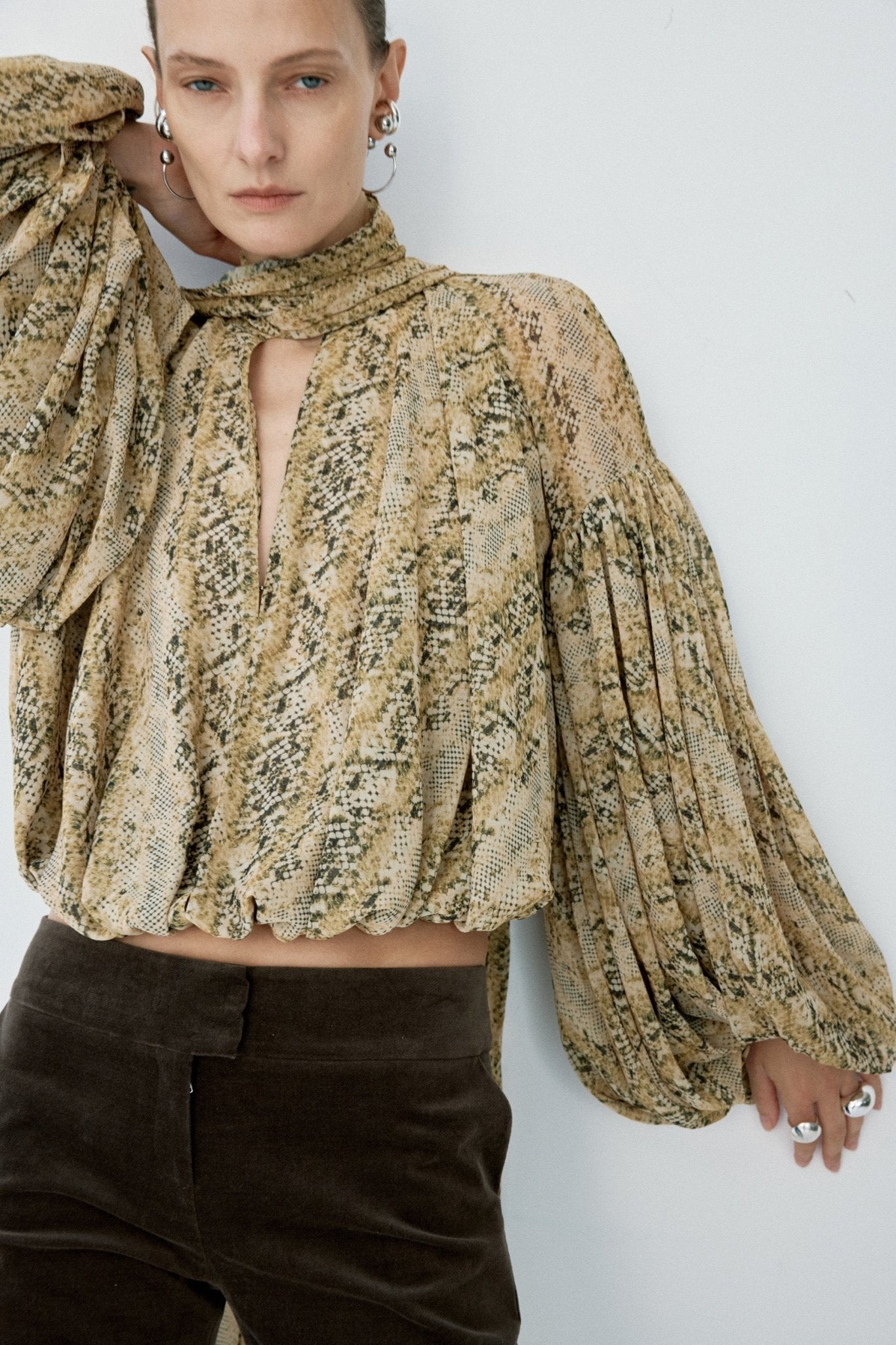 SOLANA TOP IN SERPIENTE YELLOW CHIFFON