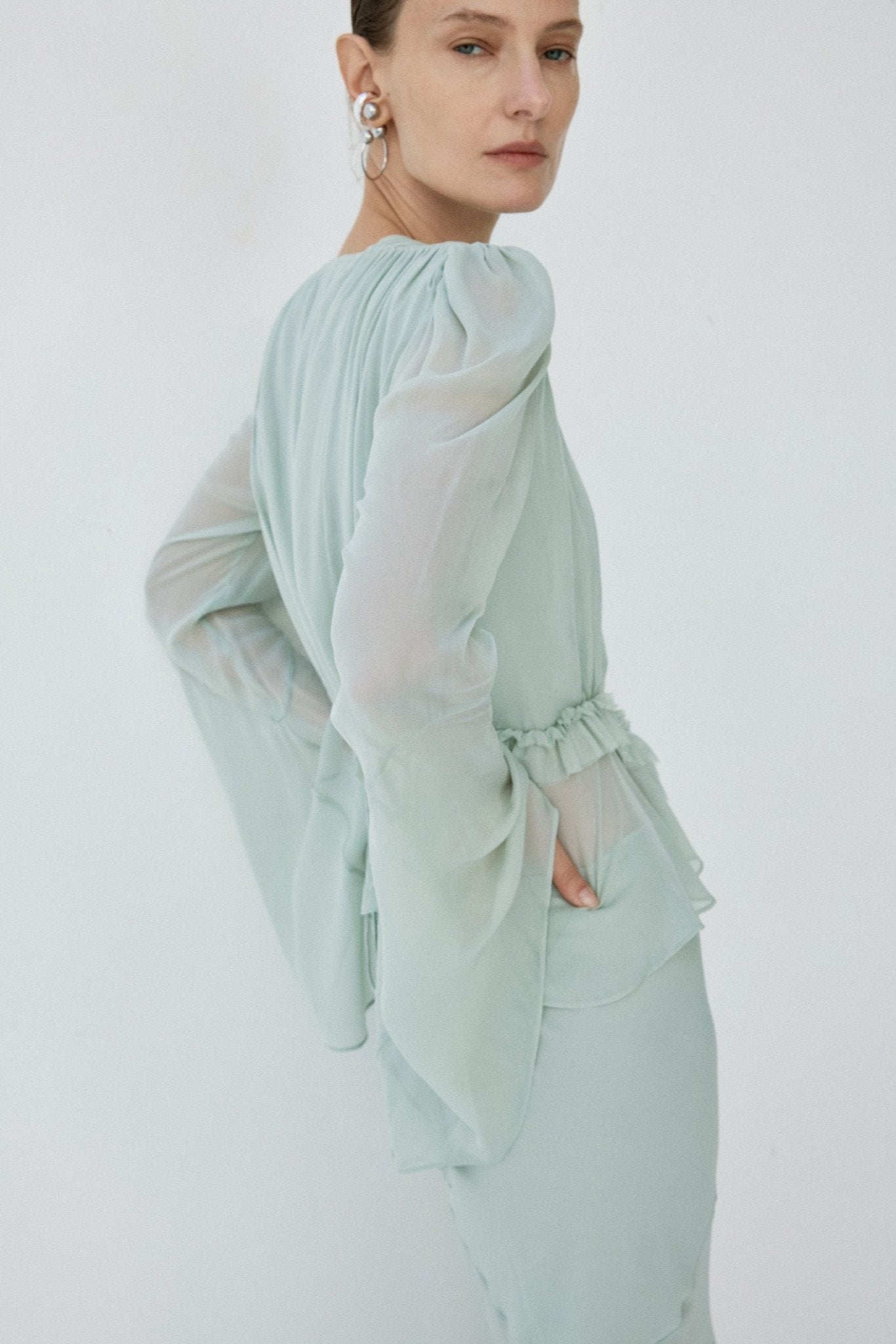 SYBIL TOP IN SAGE GREEN