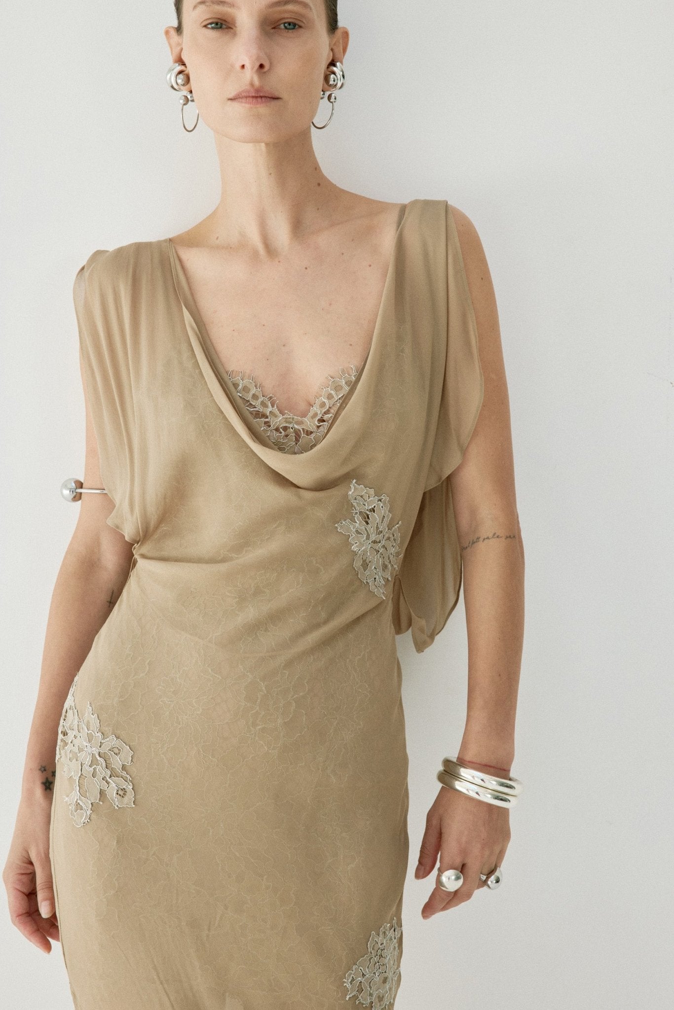 EMERALD MAXI DRESS IN TRUFFLE BROWN LACE