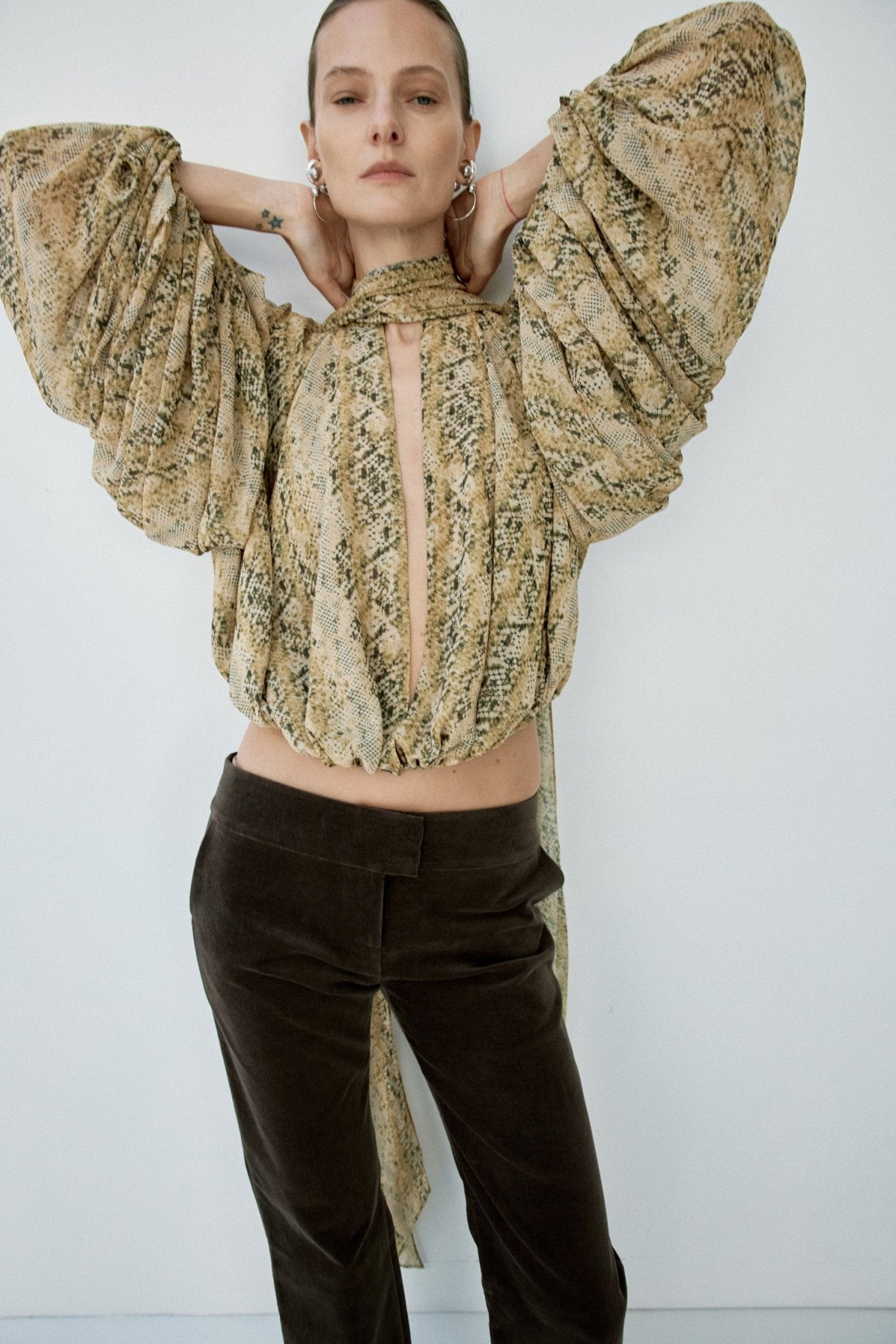 SOLANA TOP IN SERPIENTE YELLOW CHIFFON