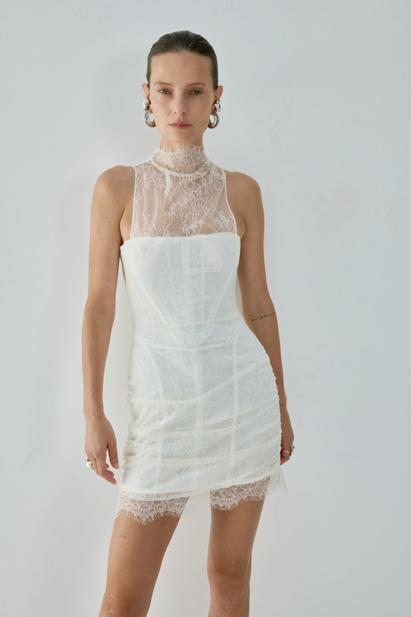 APATITE MINI DRESS IN IVORY FINE LACE - De La Vali