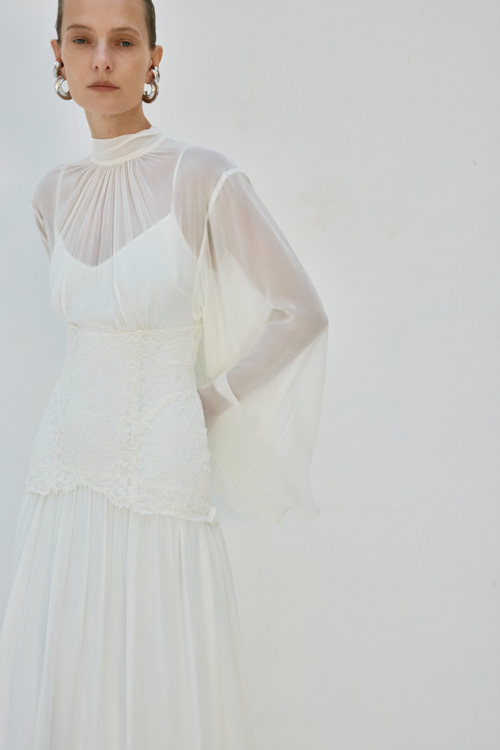 WILLOW MAXI DRESS IN IVORY - De La Vali