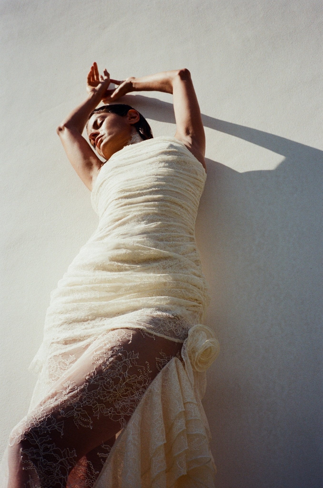 AUSTERE MAXI DRESS IN IVORY LACE - De La Vali