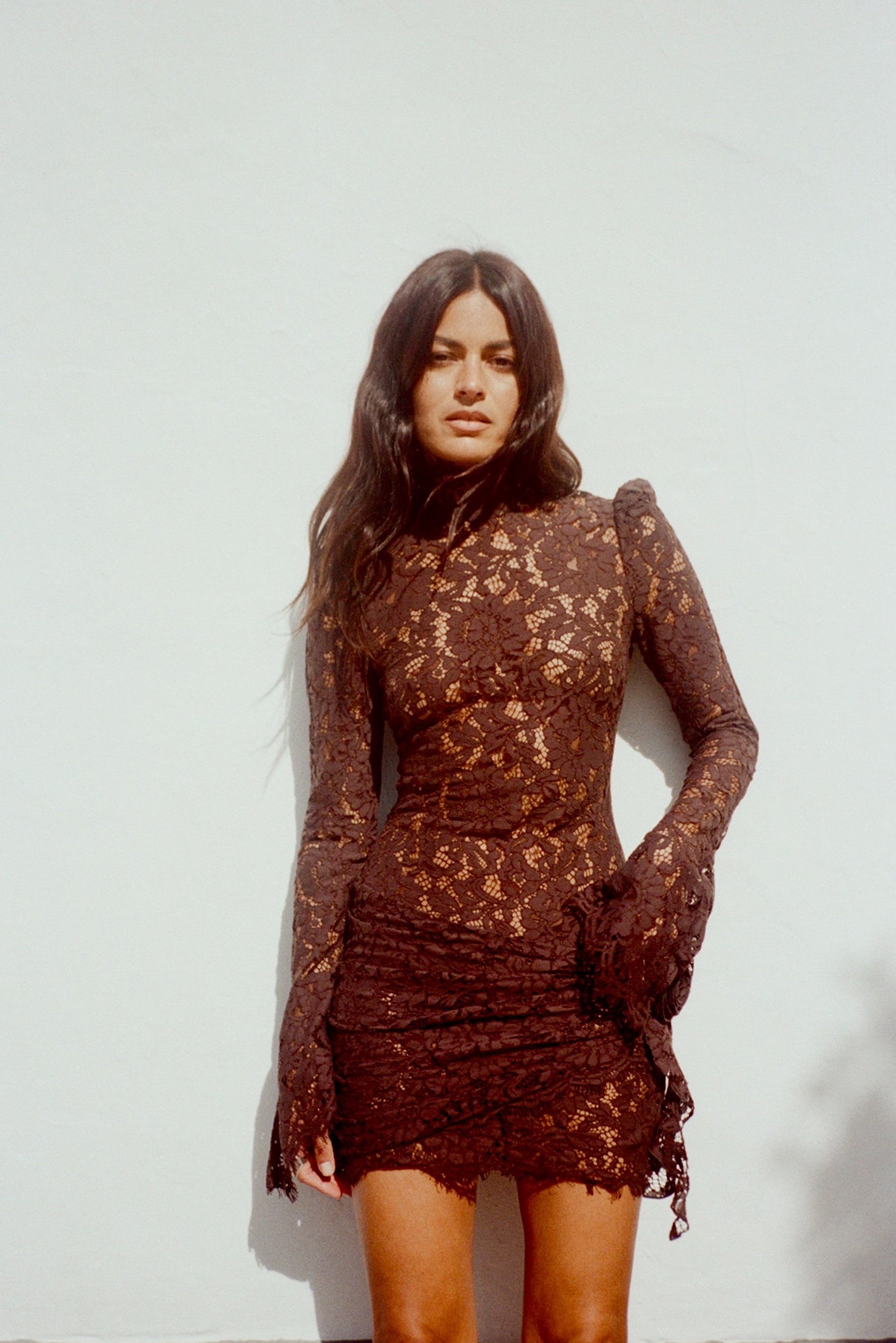 BODITA MINI DRESS IN BROWN COTTON LACE - De La Vali