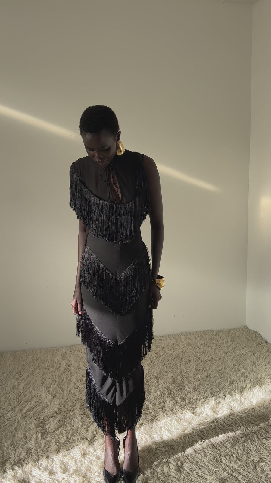 TELLUS MIDI DRESS IN POLY CHIFFON
