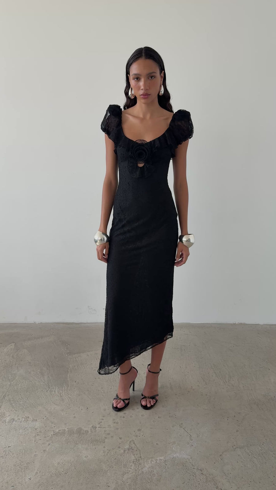 EDEN MIDI DRESS IN BLACK LACE