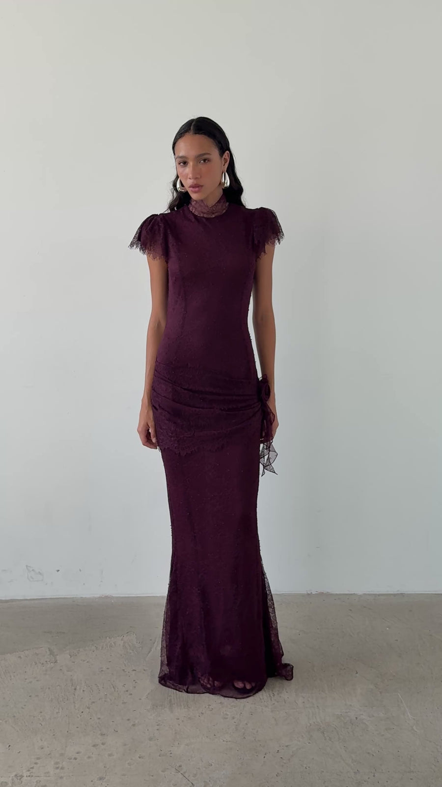 SILENTIUM MAXI DRESS IN MAROON LACE