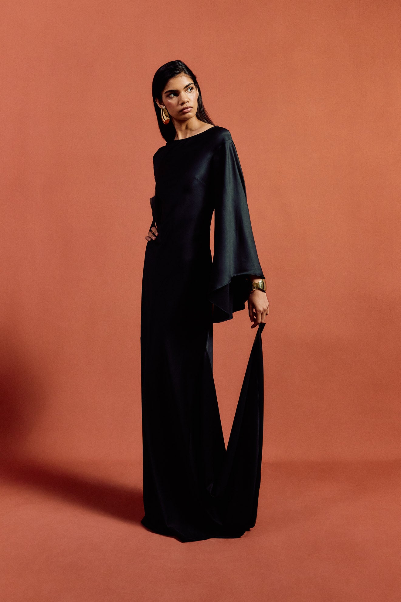 XANTHE MAXI DRESS IN BLACK SATIN CREPE - De La Vali