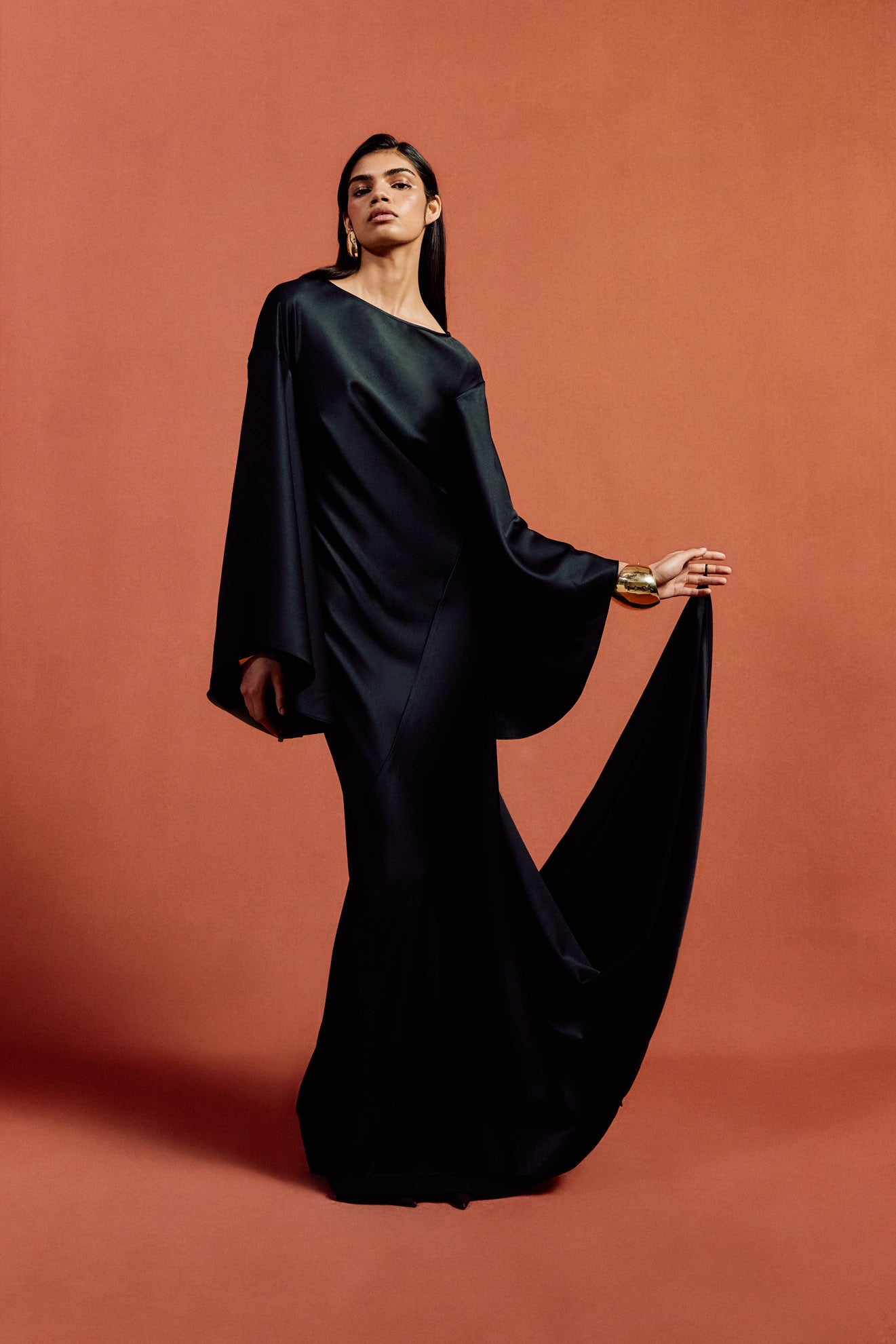 XANTHE MAXI DRESS IN BLACK SATIN CREPE - De La Vali