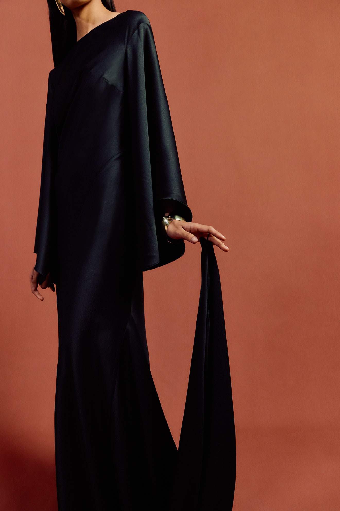 XANTHE MAXI DRESS IN BLACK SATIN CREPE - De La Vali