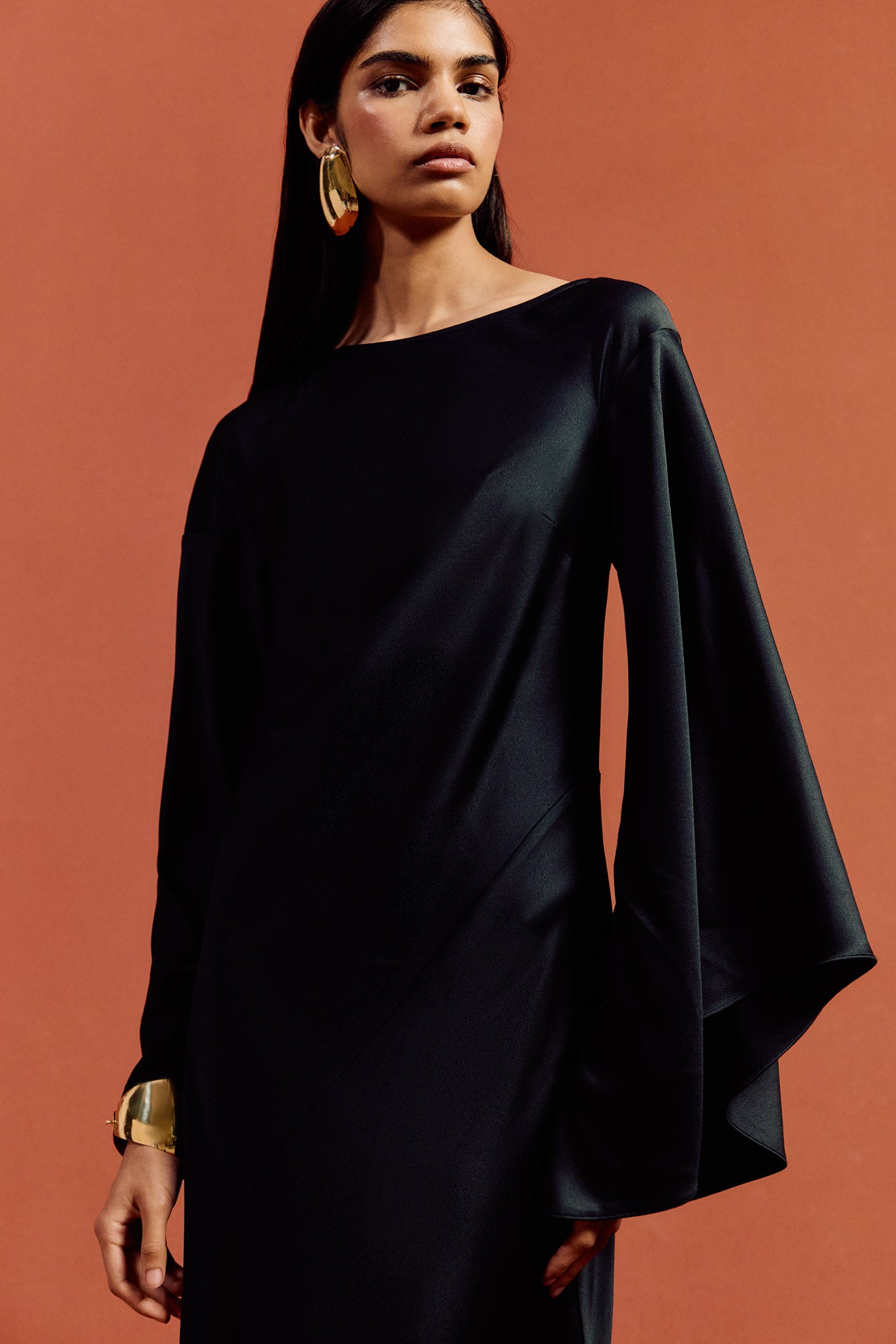 XANTHE MAXI DRESS IN BLACK SATIN CREPE - De La Vali
