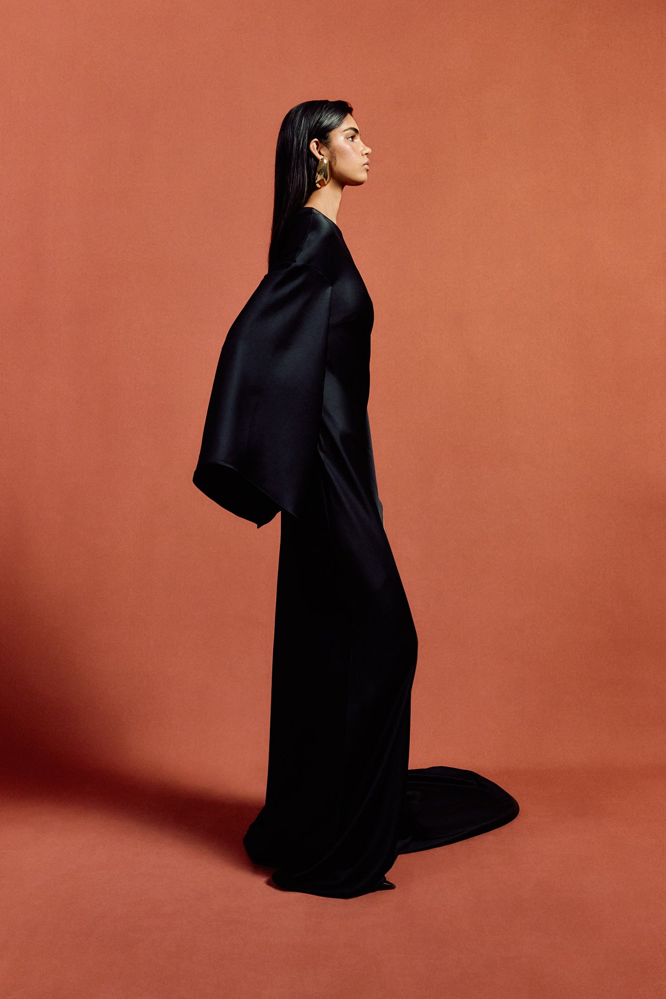 XANTHE MAXI DRESS IN BLACK SATIN CREPE - De La Vali