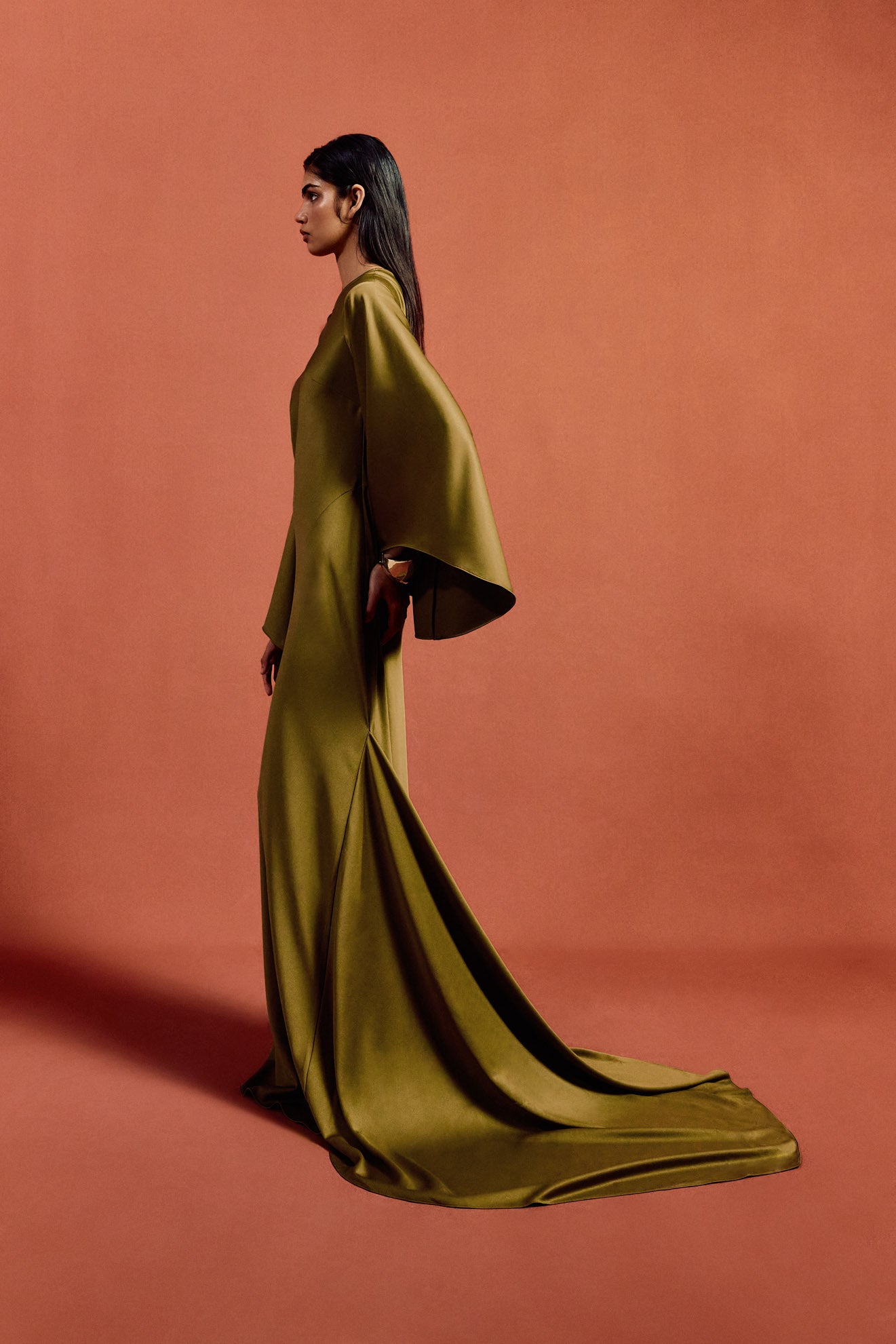 XANTHE MAXI DRESS IN FENNEL SATIN CREPE - De La Vali