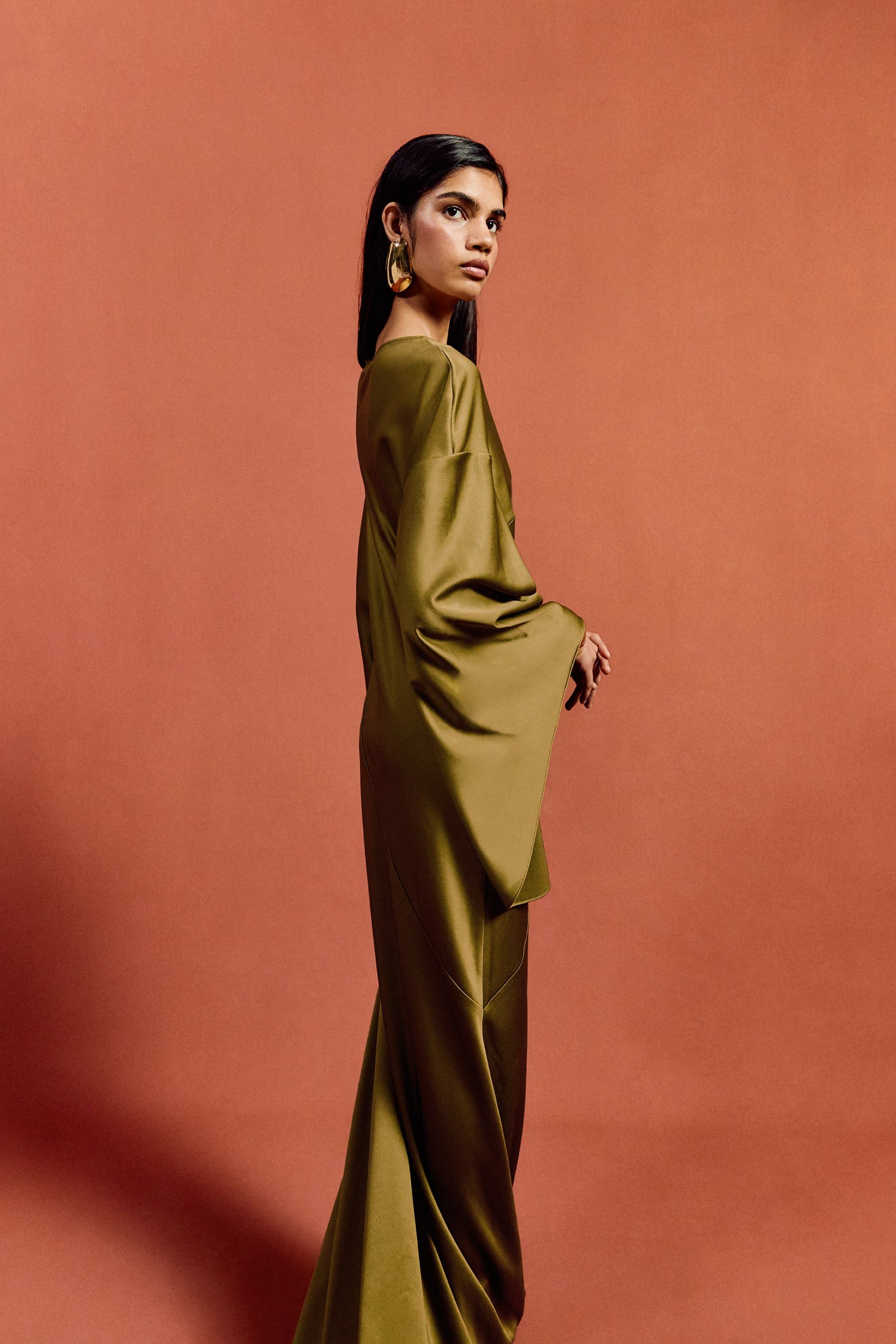 XANTHE MAXI DRESS IN FENNEL SATIN CREPE - De La Vali